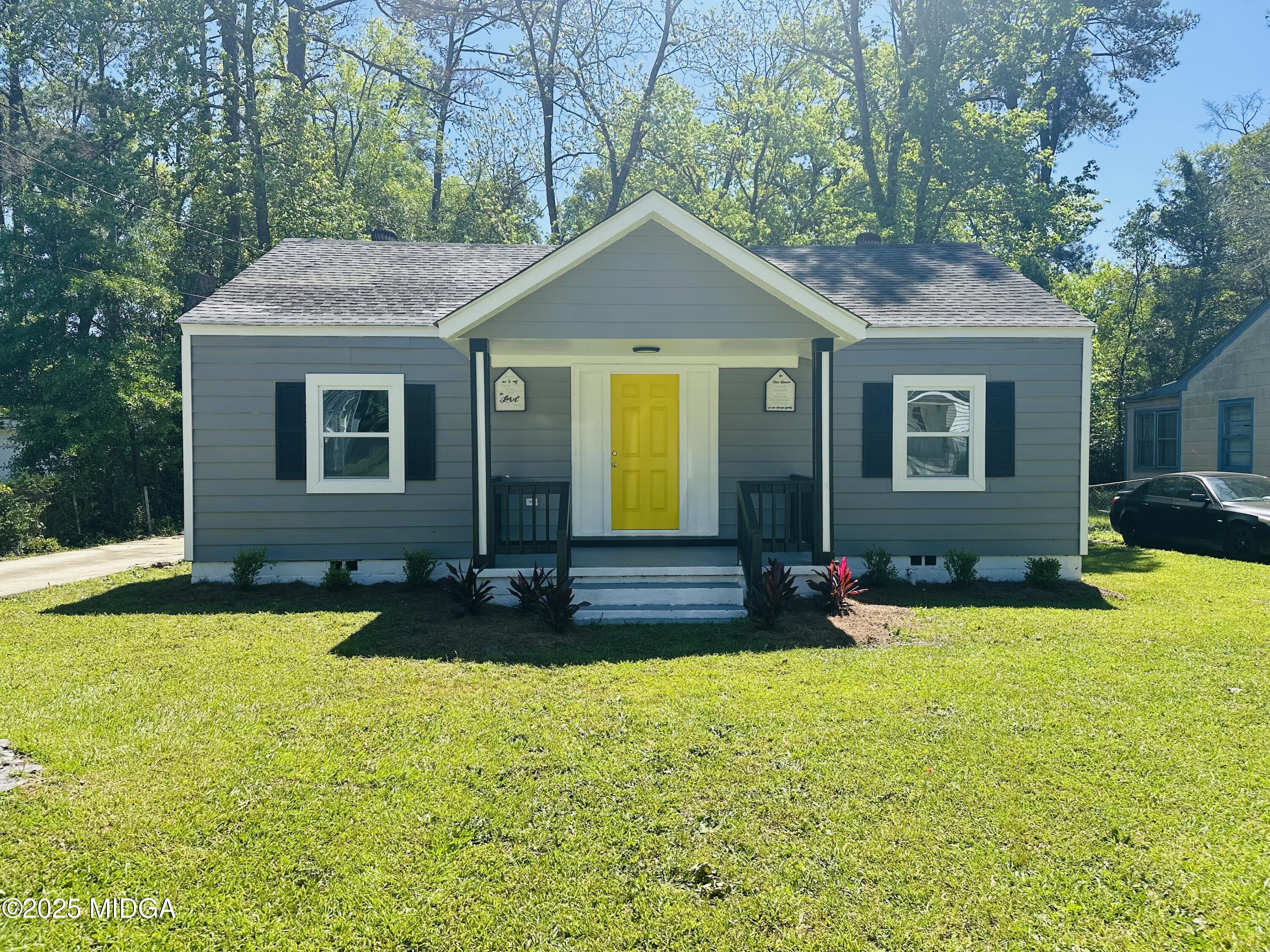 1238 Mimosa Drive