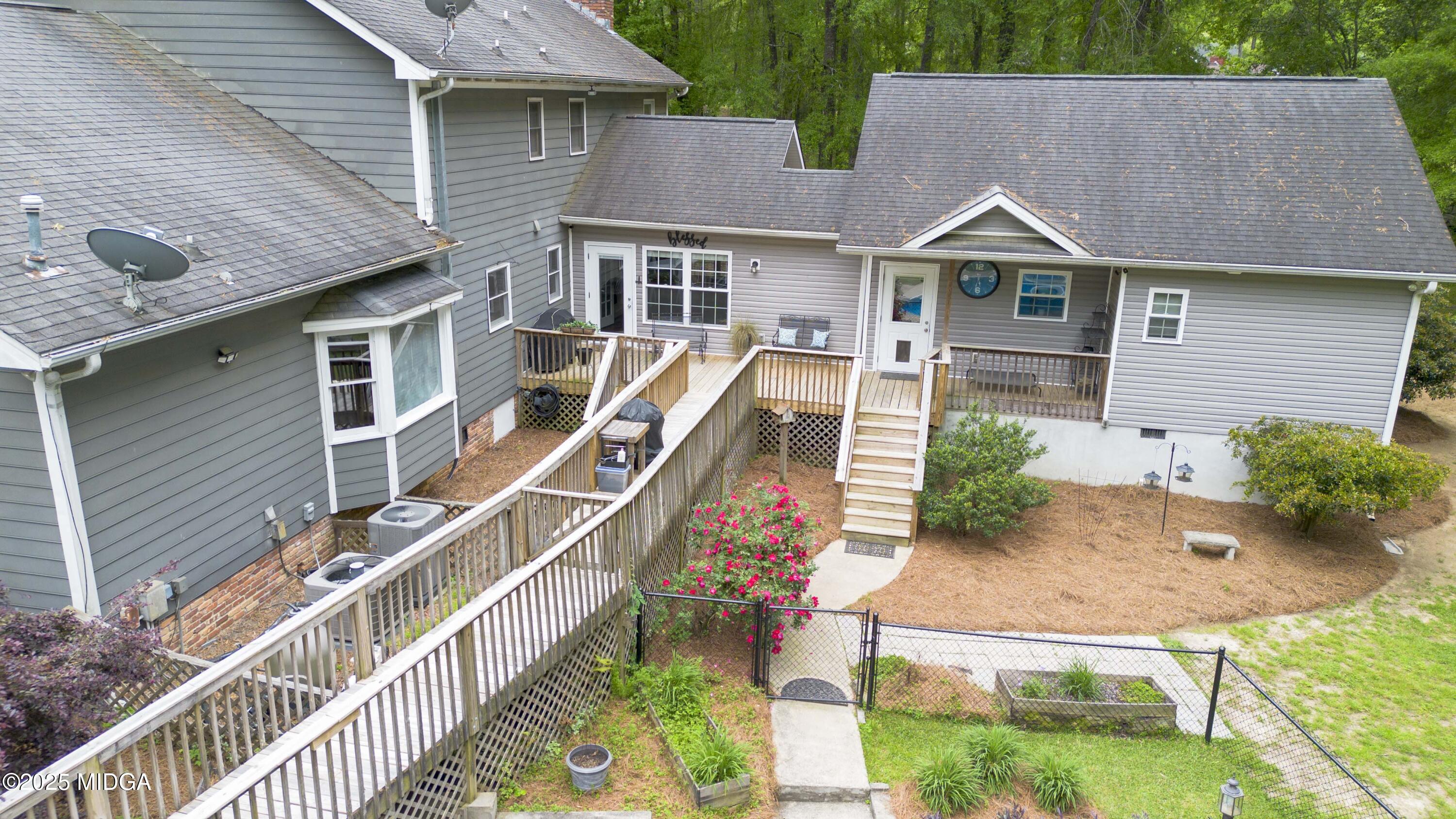 166 Lullworth Cove