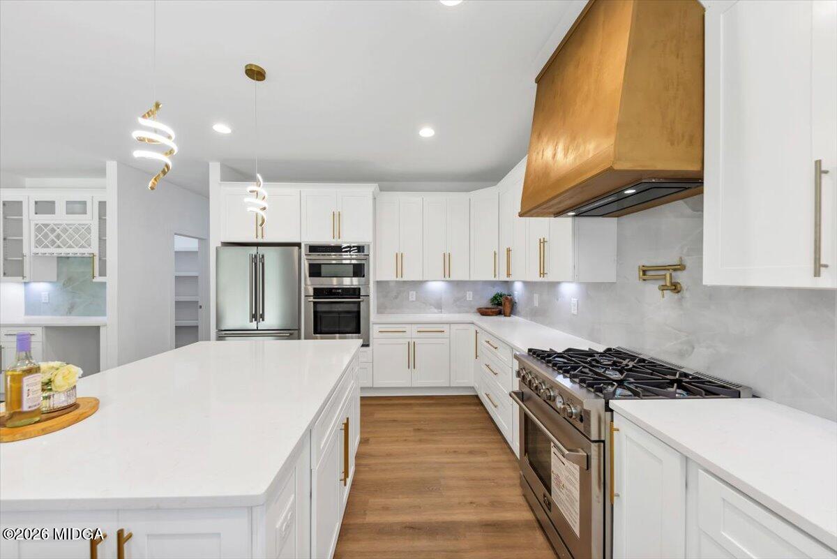 636 Harbour Shores Drive