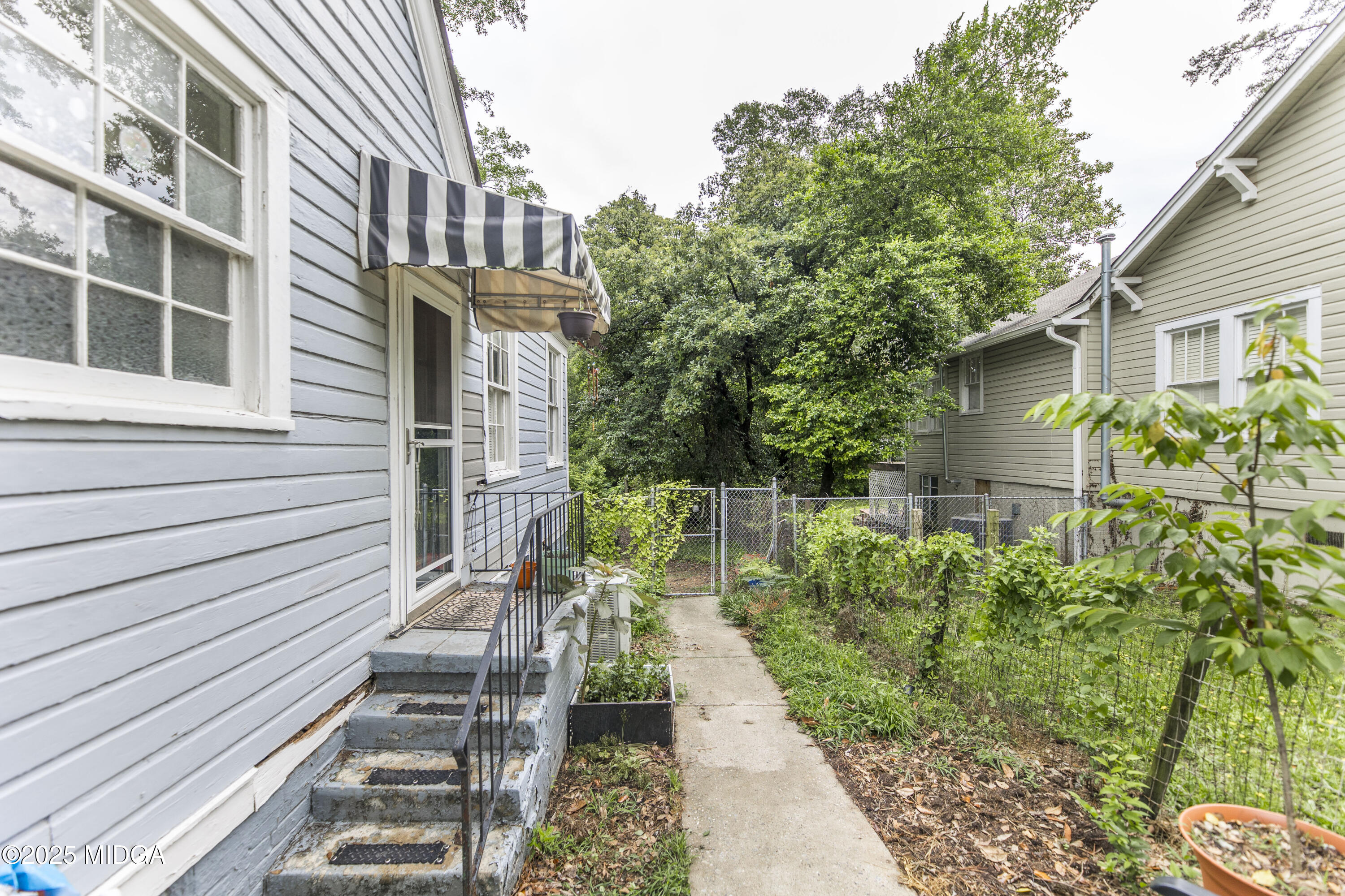 331 Corbin Avenue