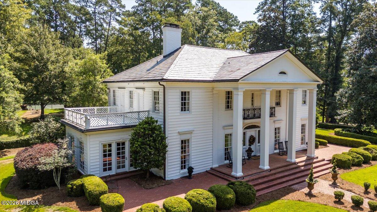 1435 Twin Pines Drive