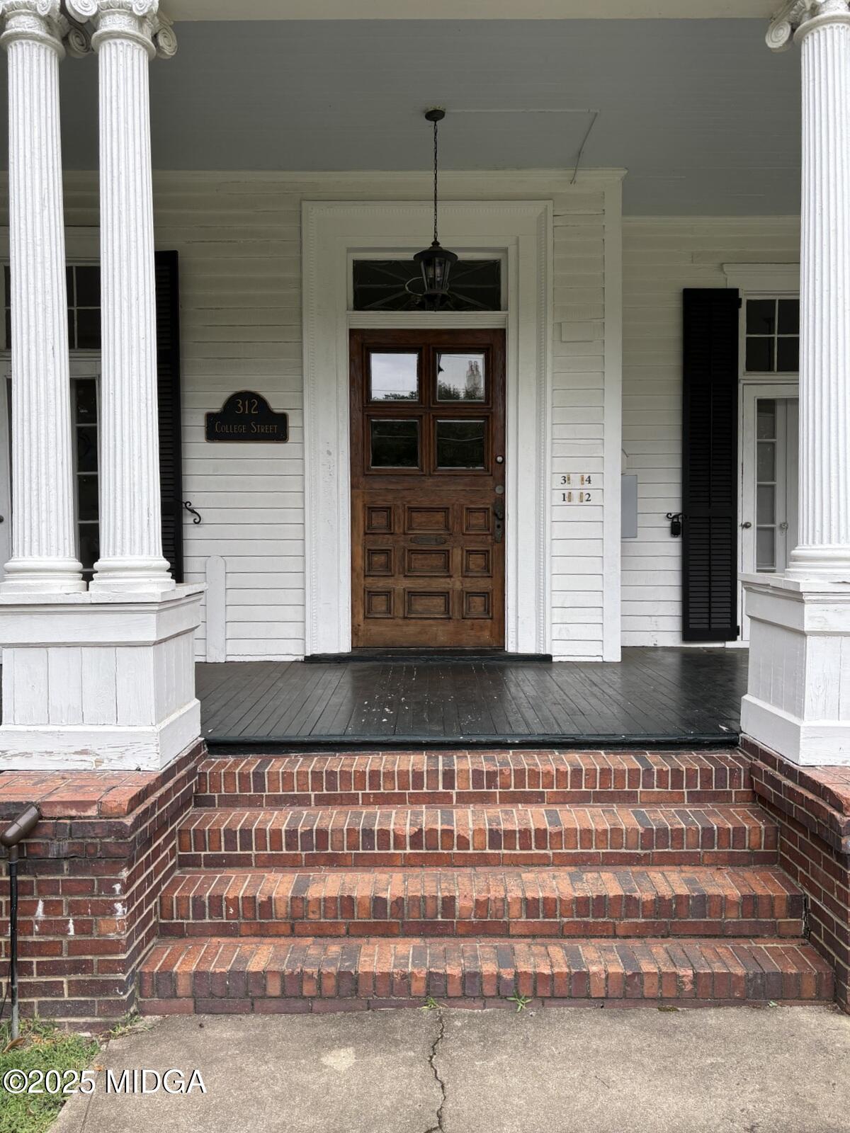 312 College Street 3