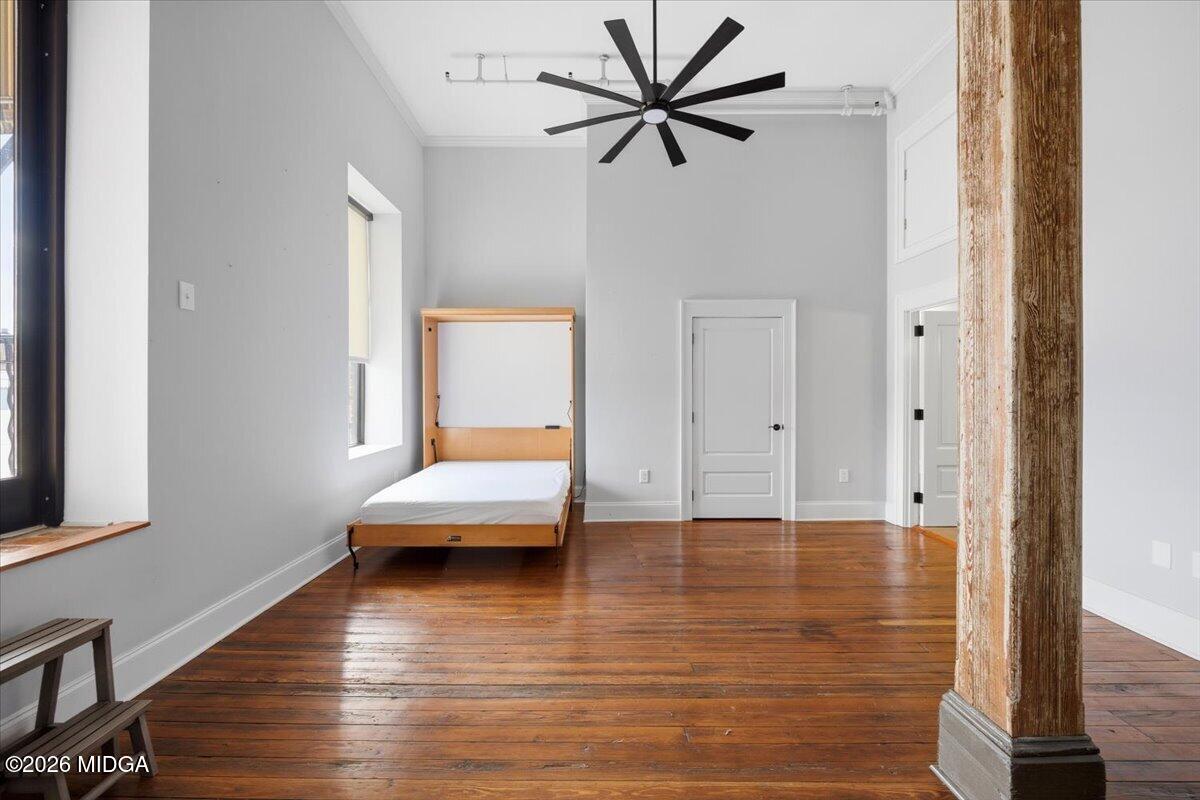 522 Cherry APT 301