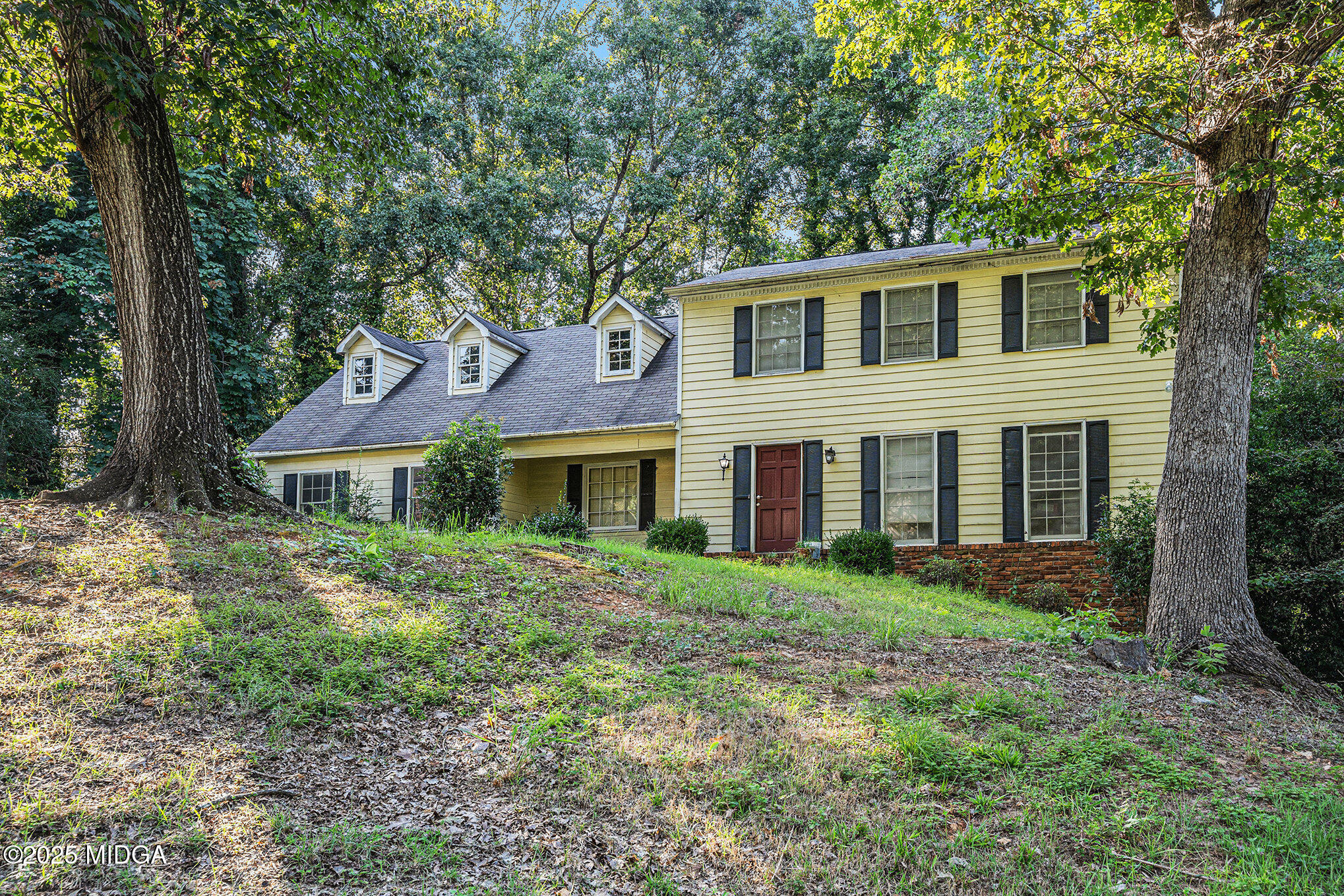 602 Commanche Drive