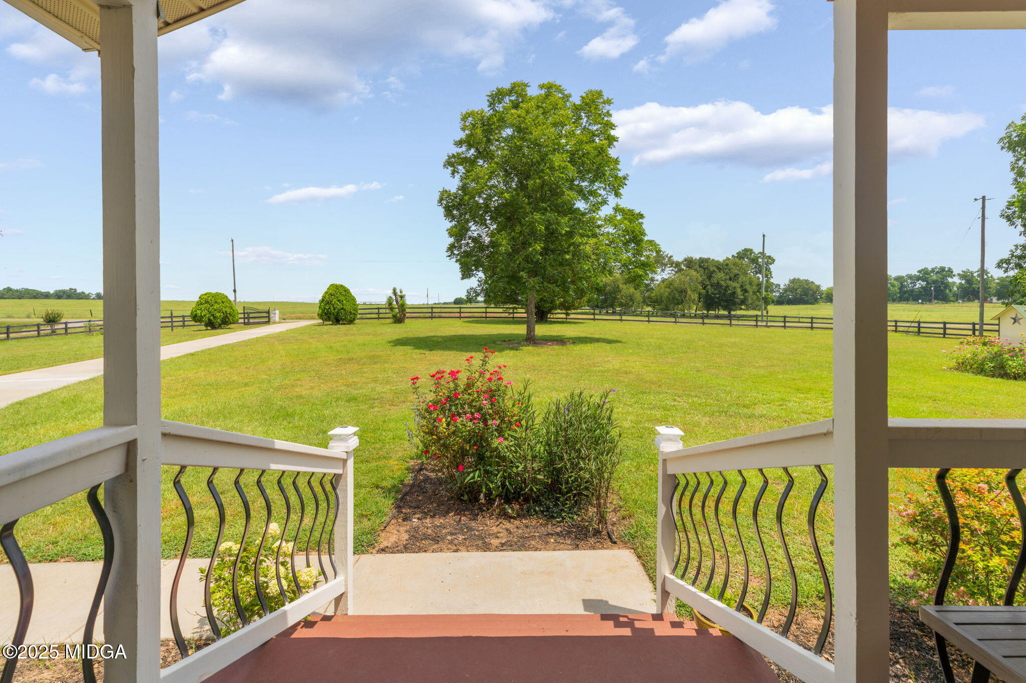 792 Ellis Road