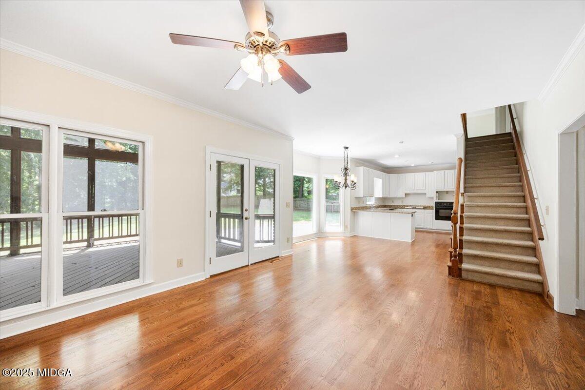 163 Carriage Way
