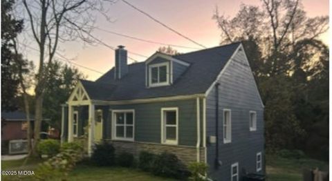 422 Holly Street NW Atlanta GA 30318