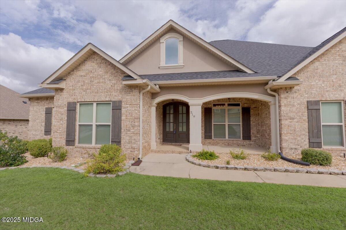 219 Rustic Live Oak Trail