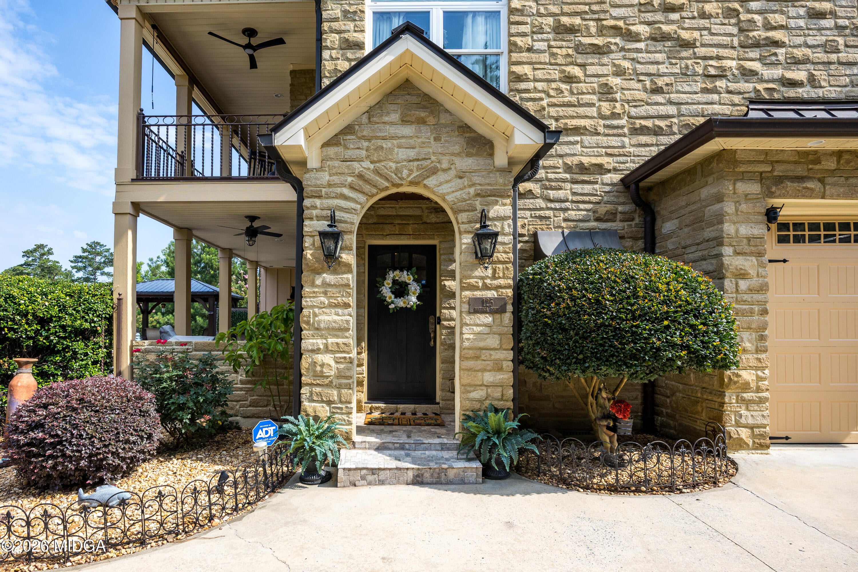 125 Nautica Point