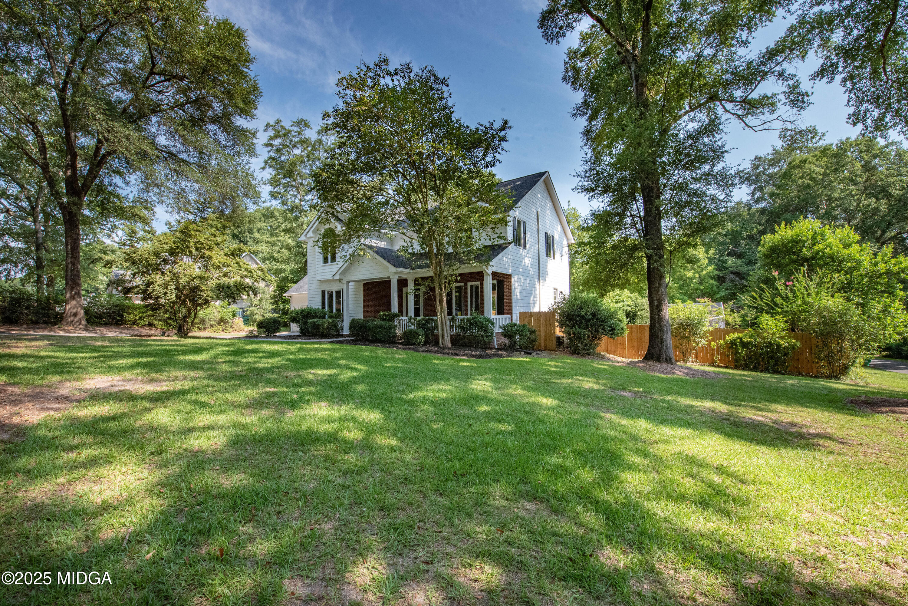 107 Shadowood Drive