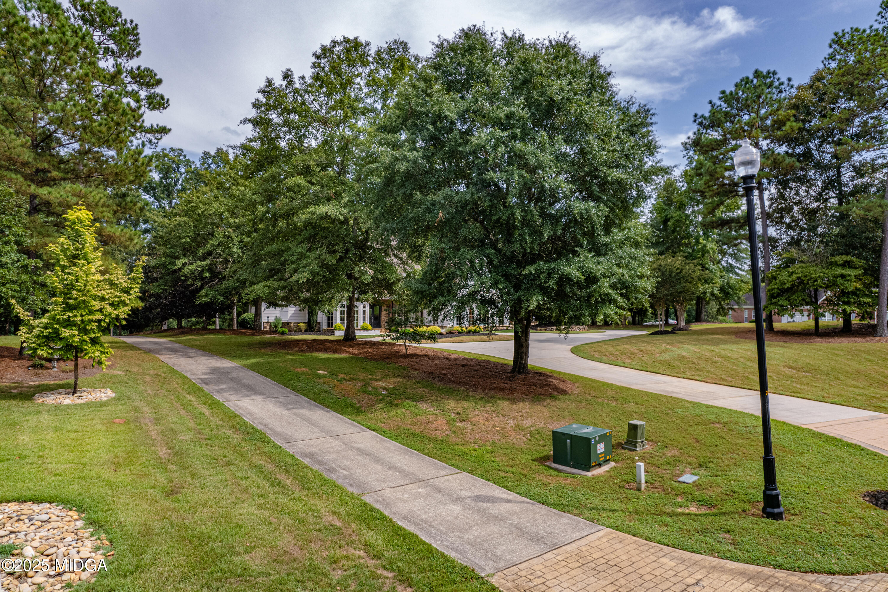 110 River Overlook