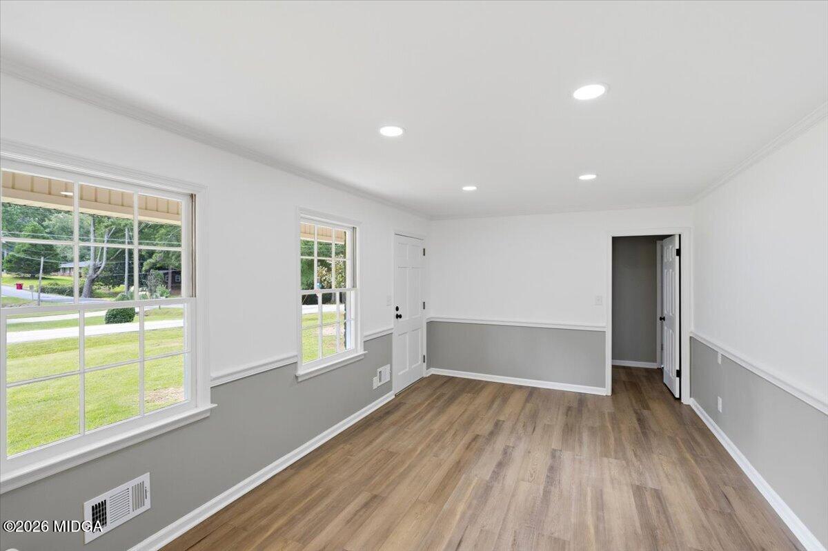 196 Short Street