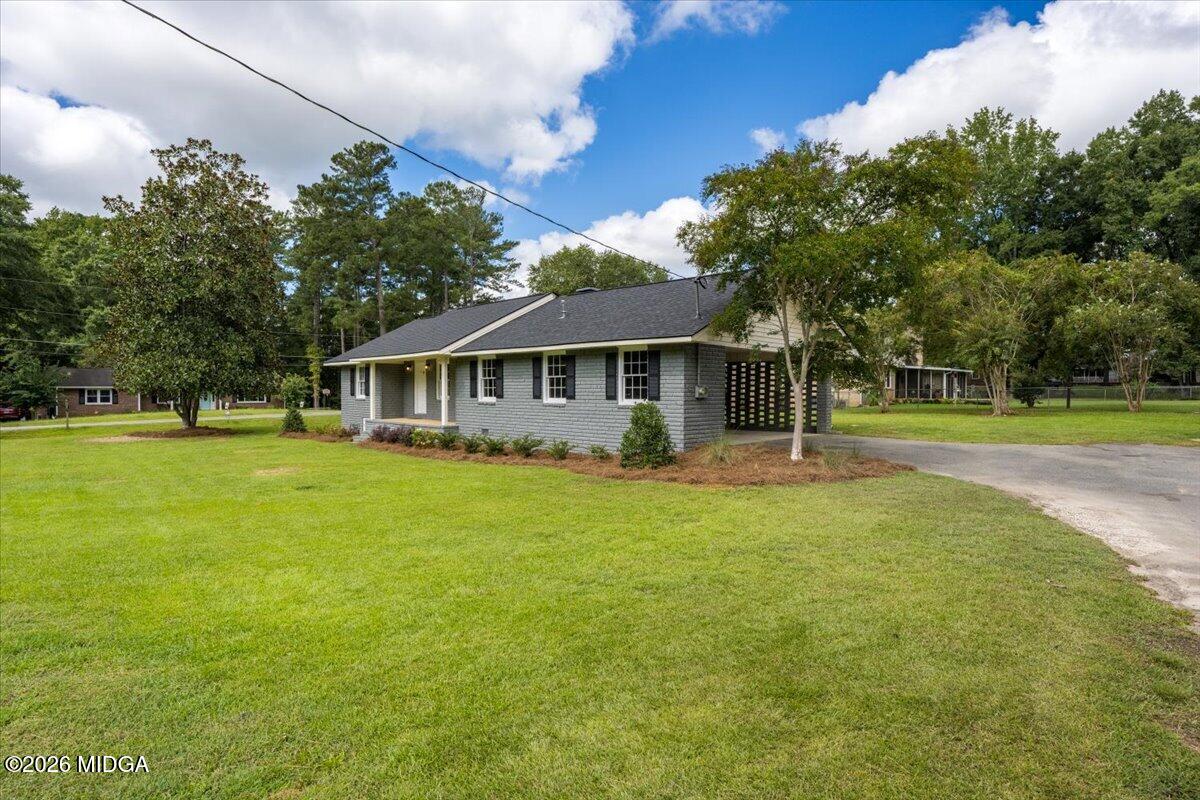 196 Short Street