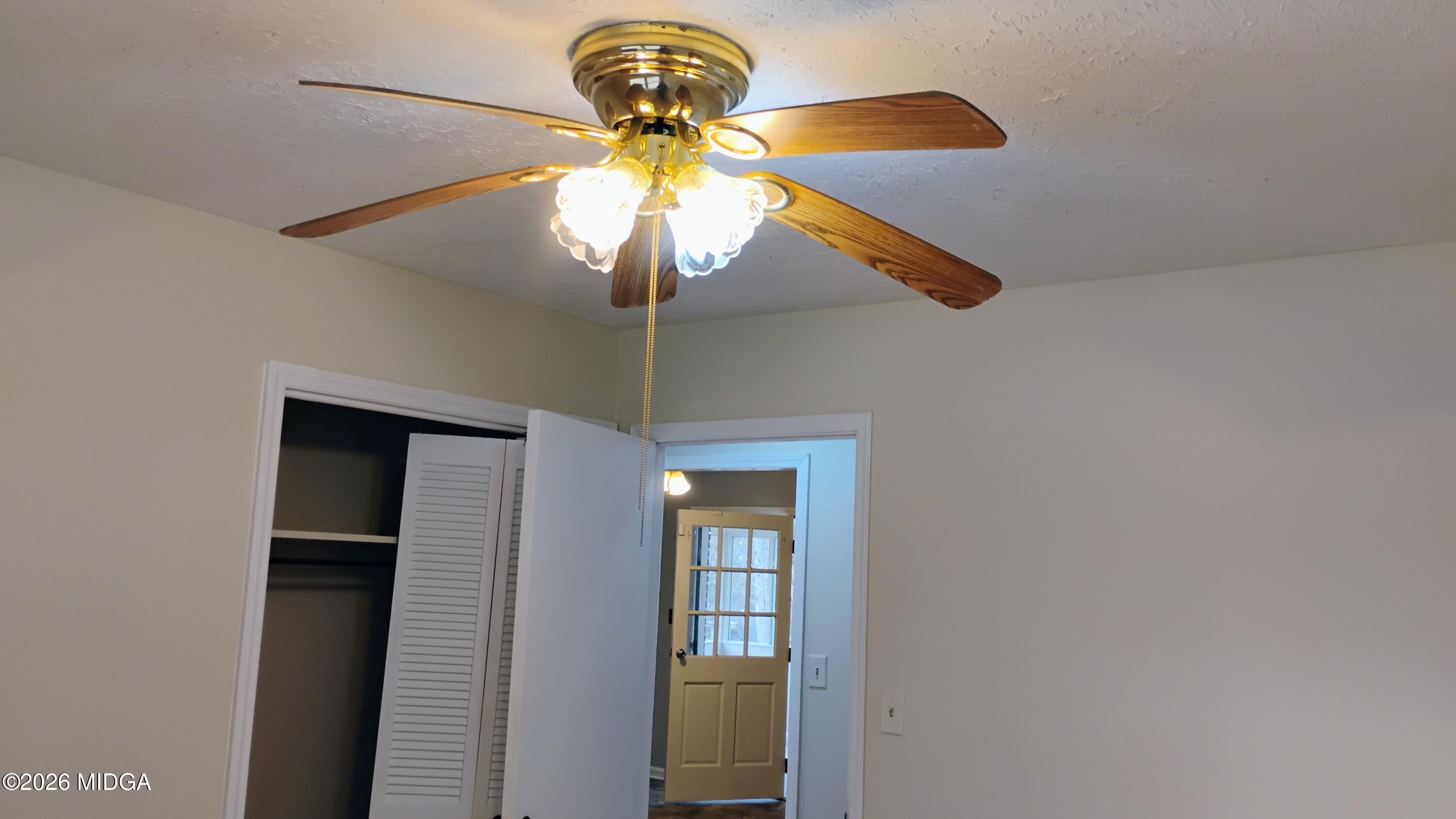 3945 Meadowbrook Drive