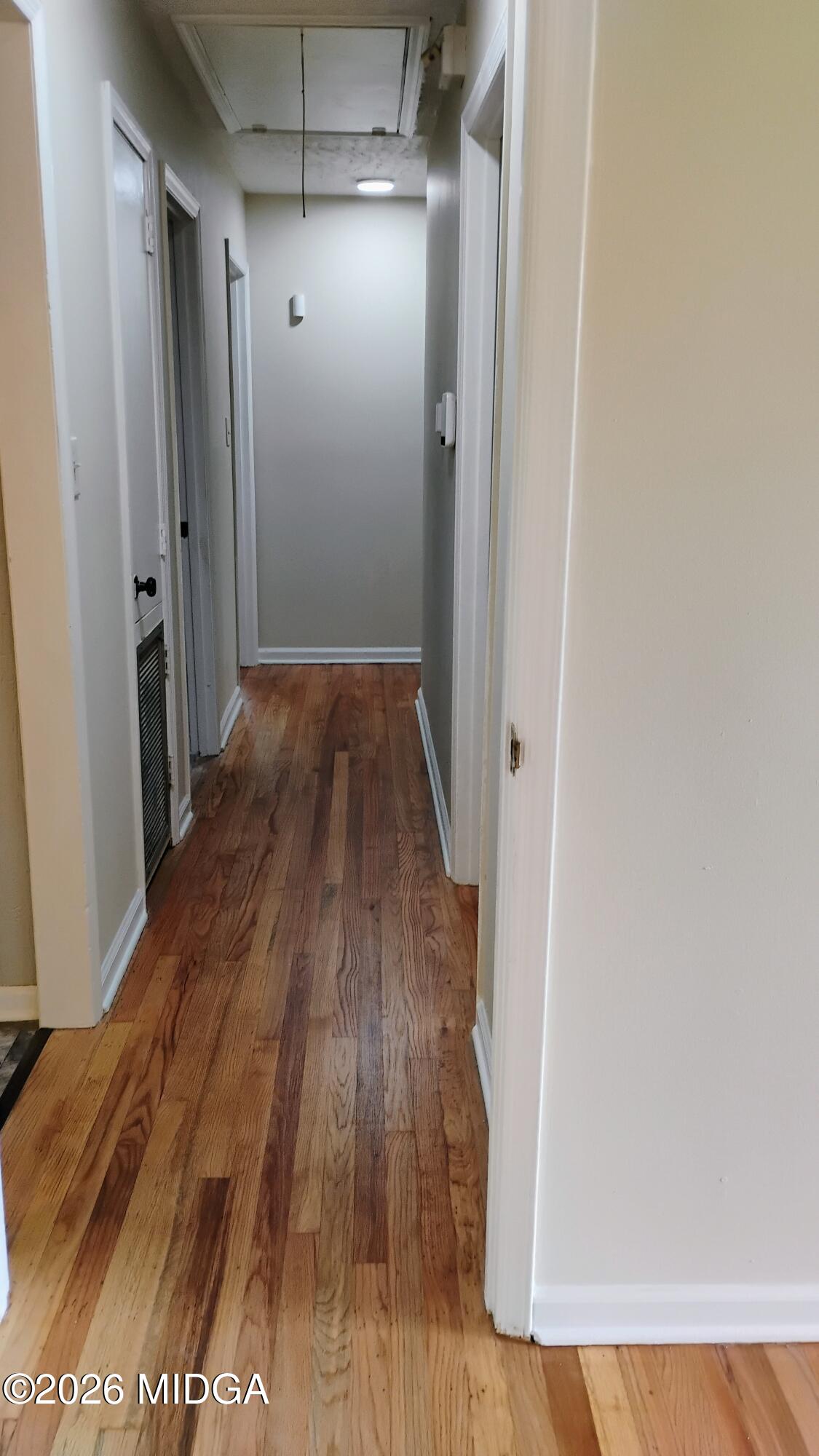 3945 Meadowbrook Drive