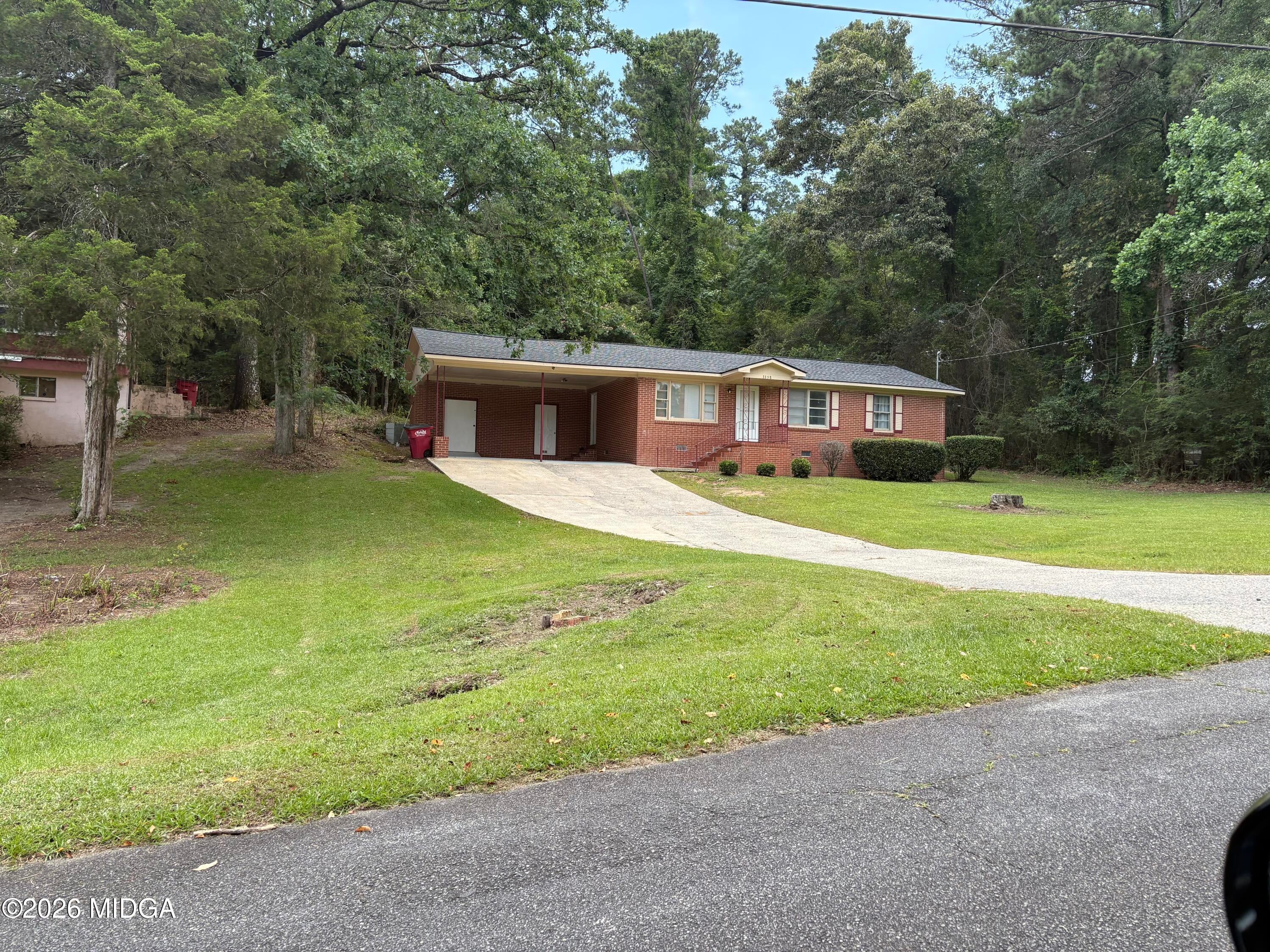 3358 Club Drive
