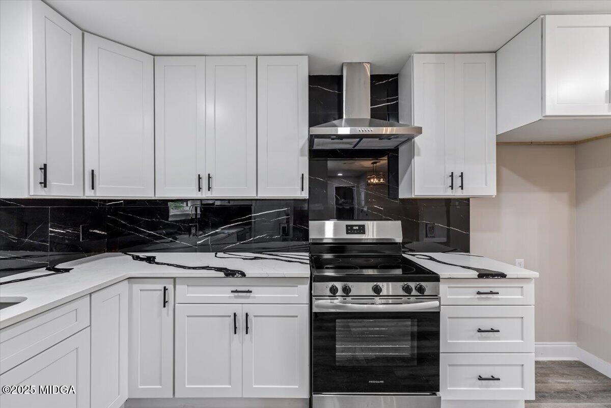105 Pineview Drive