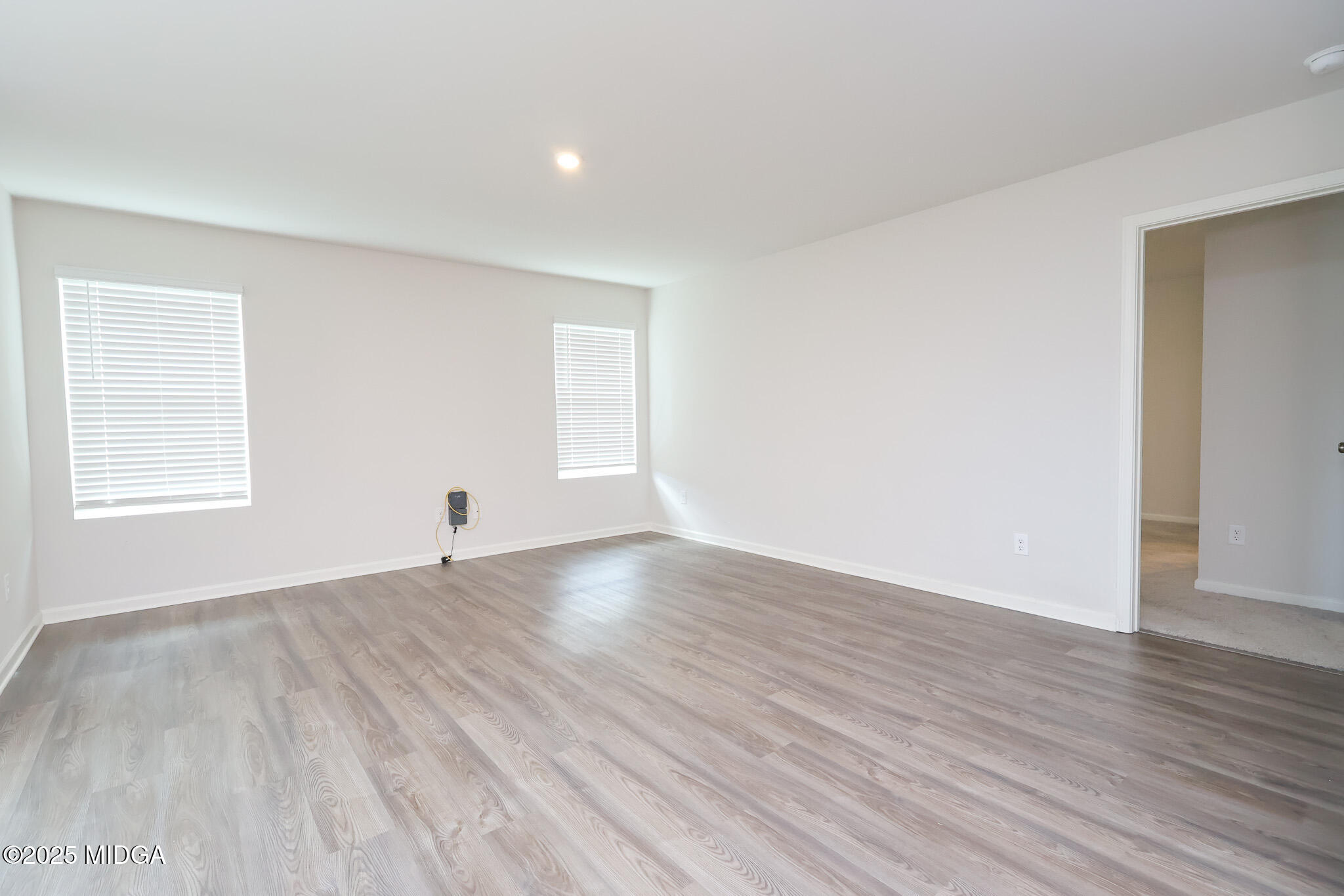 310 London Court