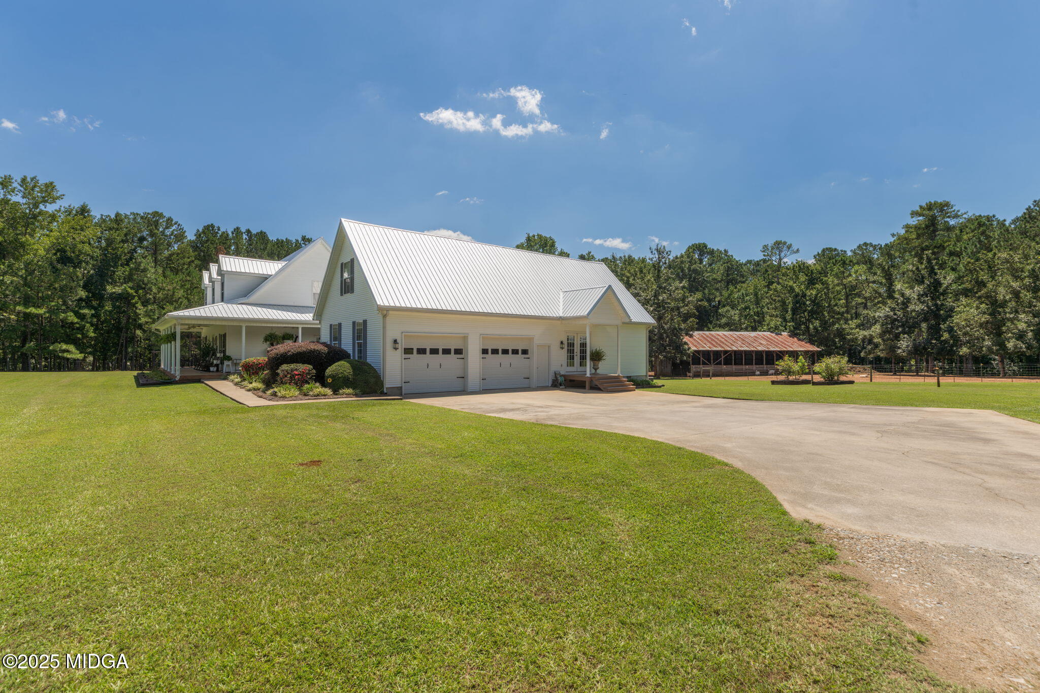 1097 Monticello Highway