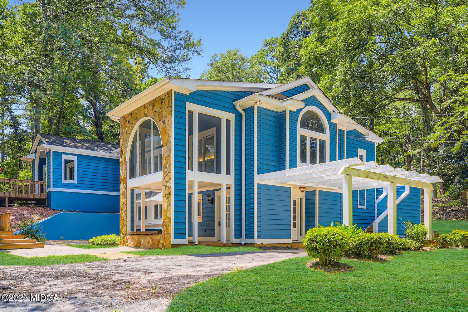 545 N Pine Hill Road