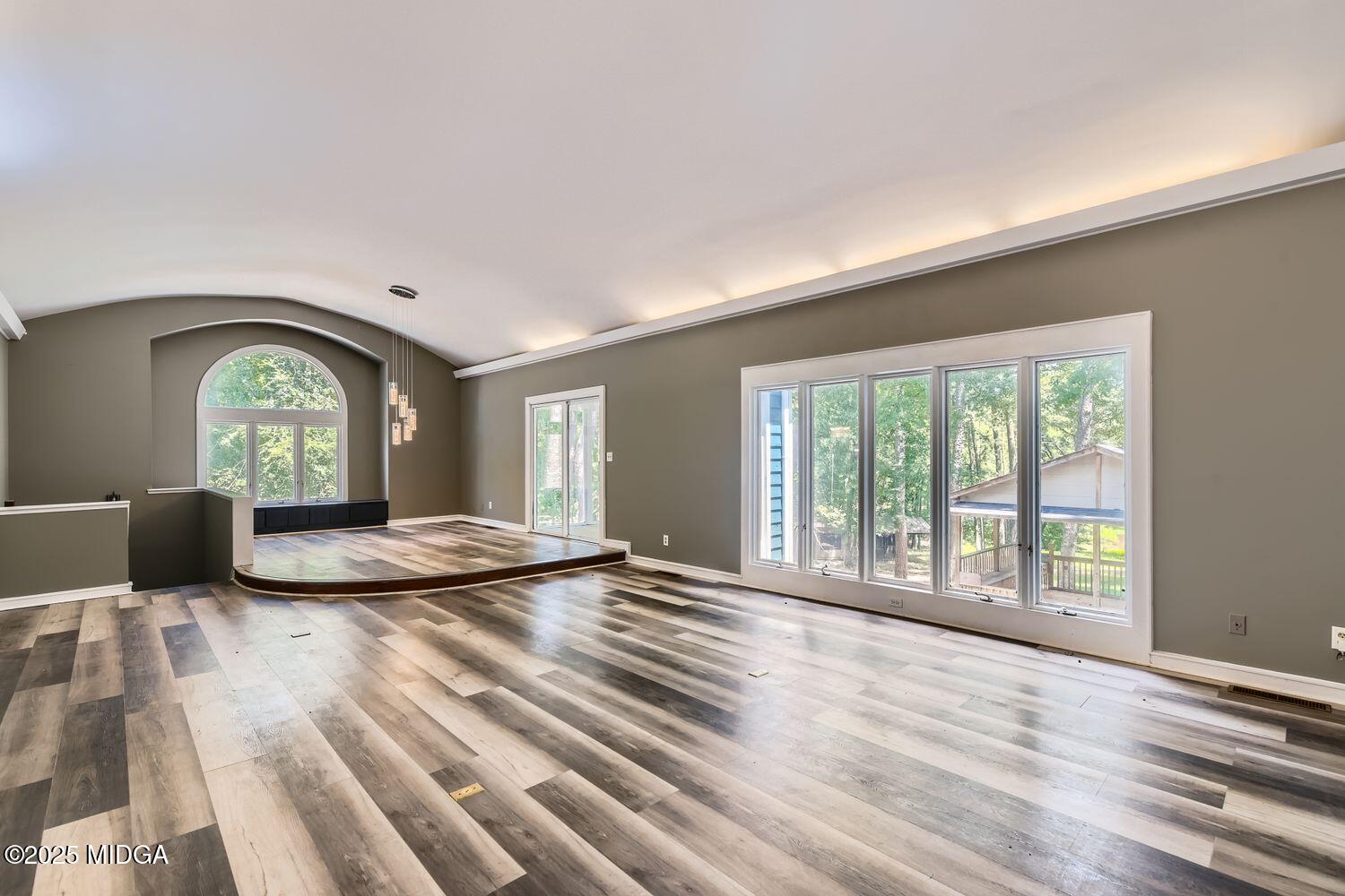 545 N Pine Hill Road