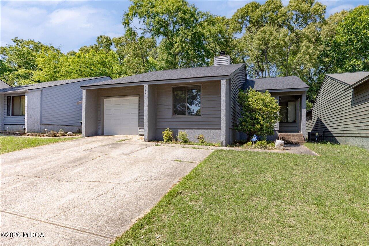 132 Lake Pointe Drive