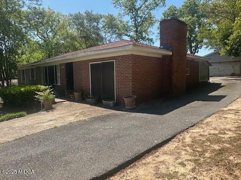 2035 FAIRWAY Drive Macon GA 31217