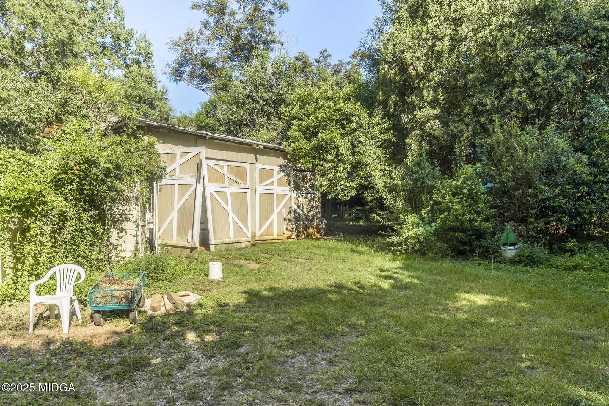 429 Main Street E