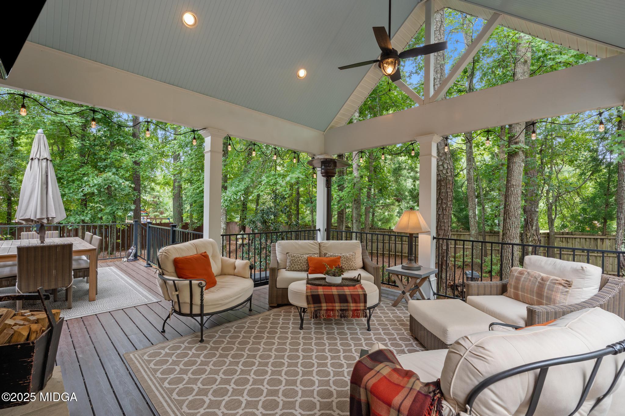 8280 Knollbrook Lane