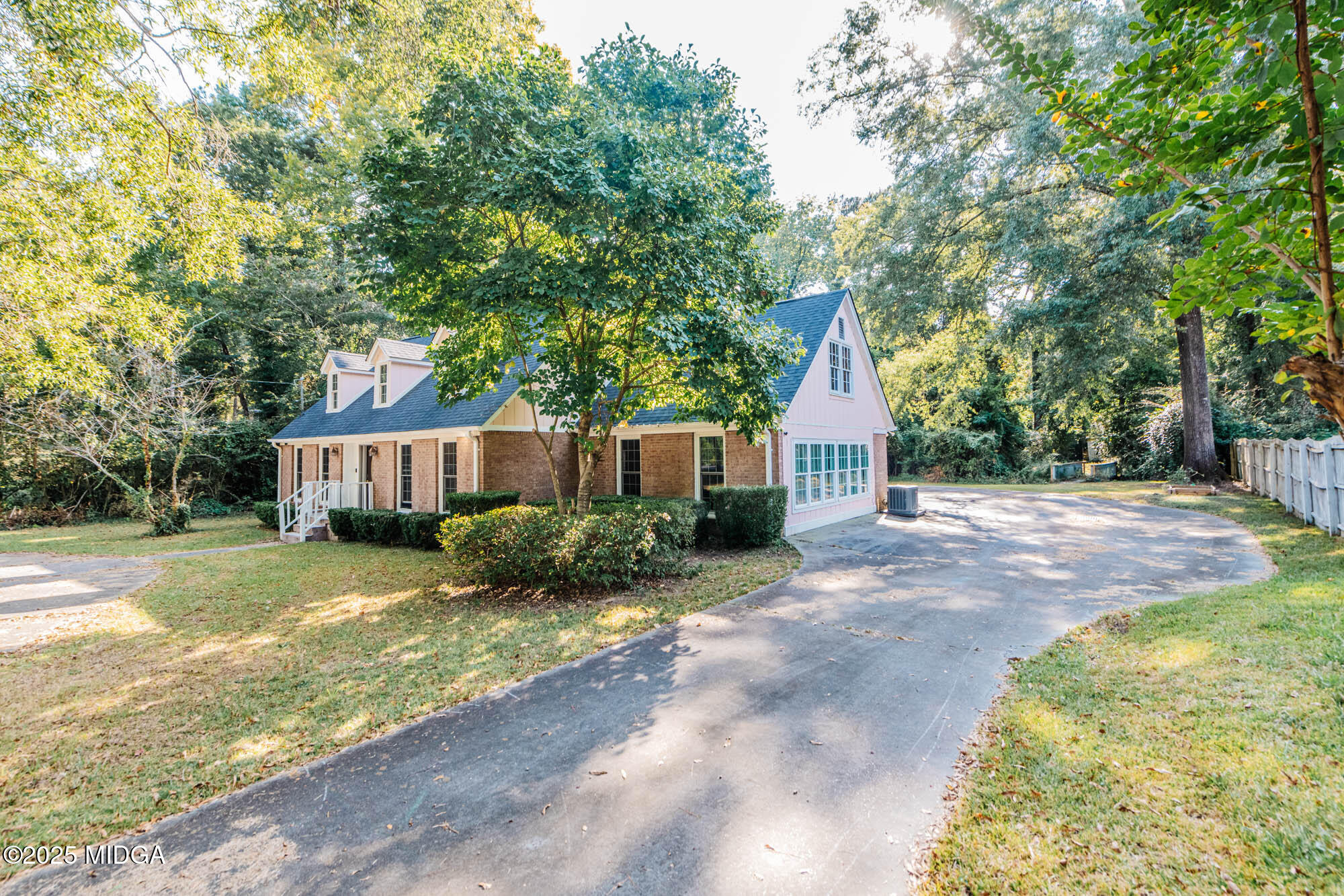 4811 Guerry Drive