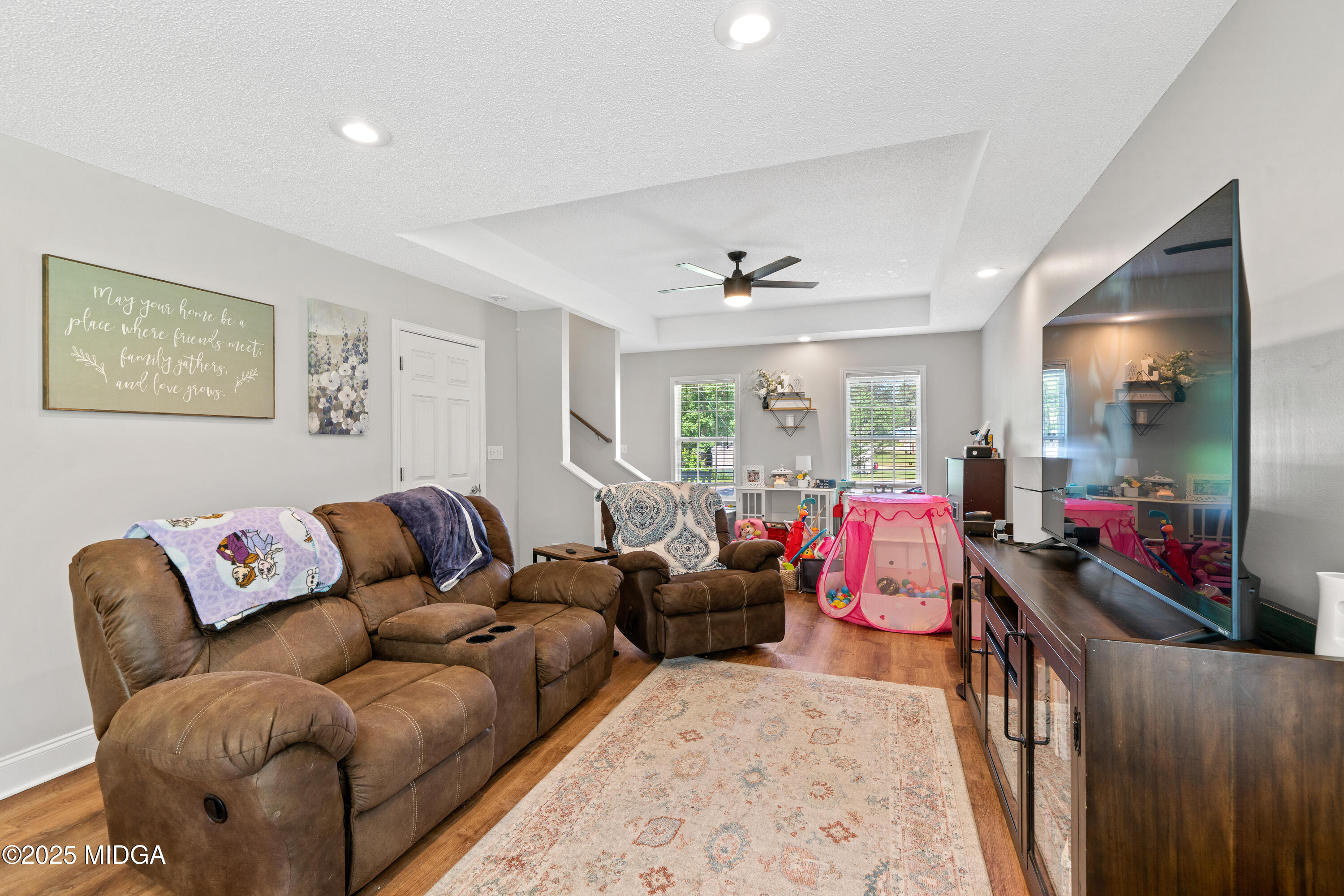 395 Chapman Road