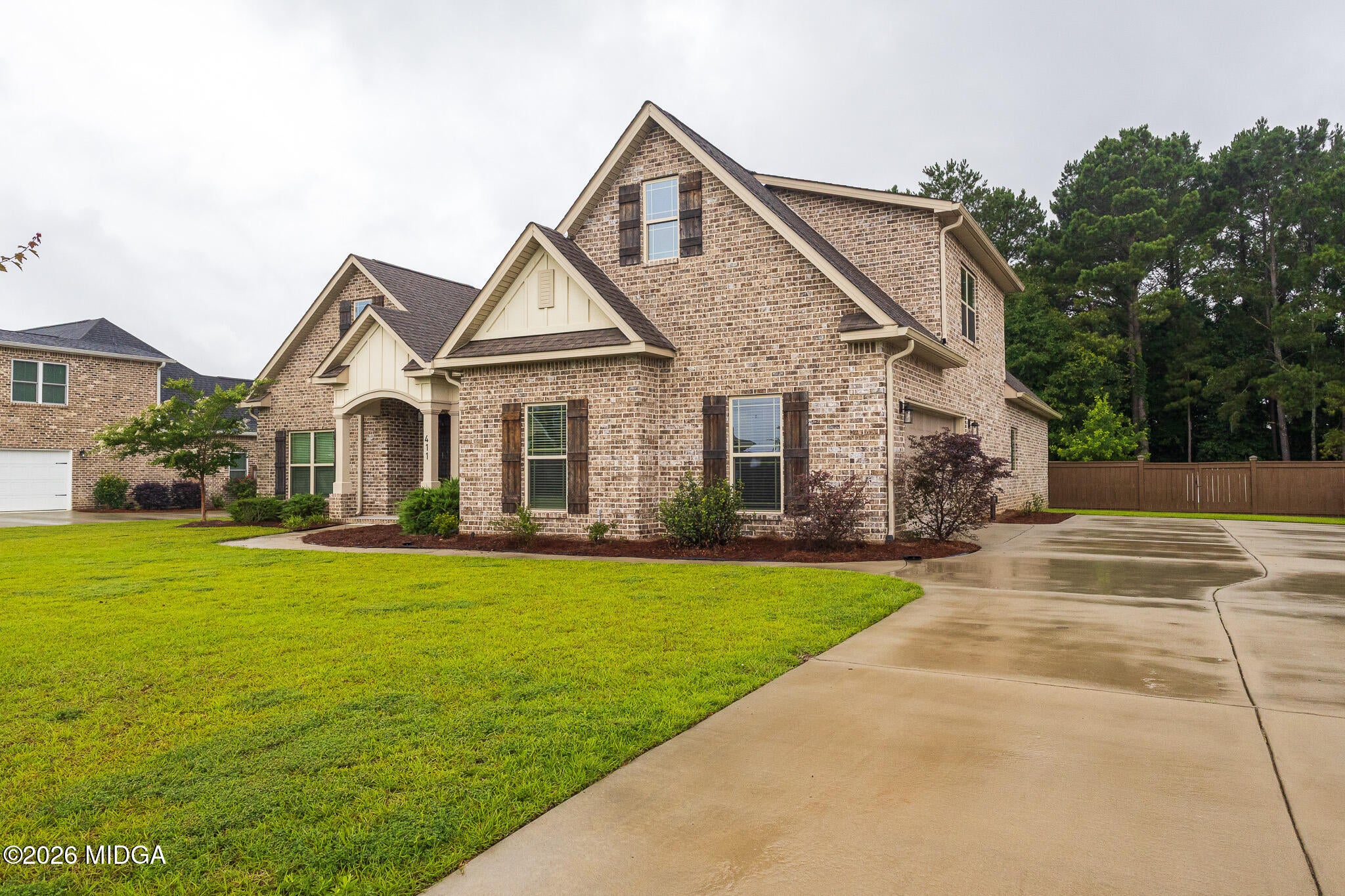 411 Stonegate Trail