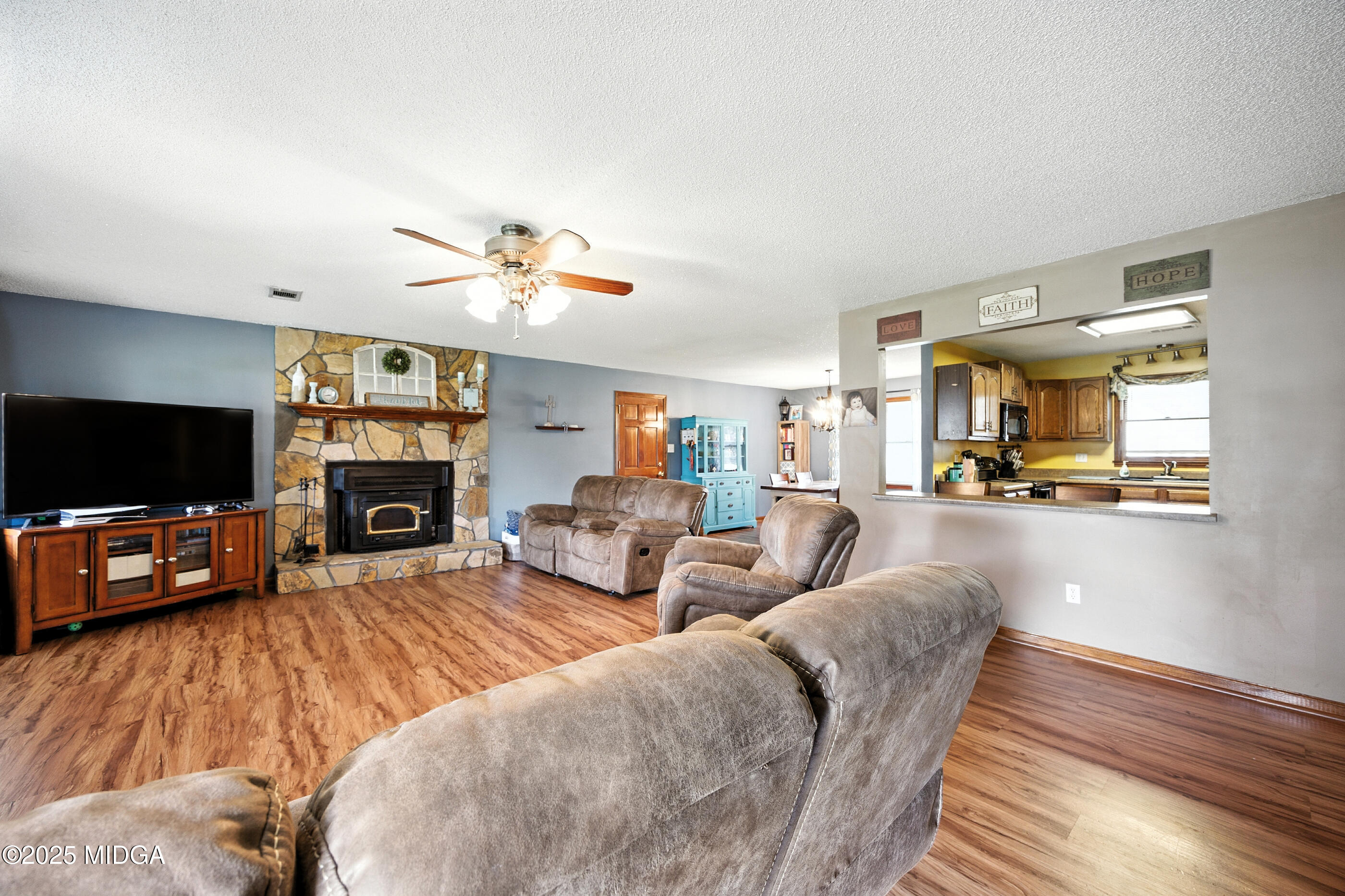 114 Susan Way