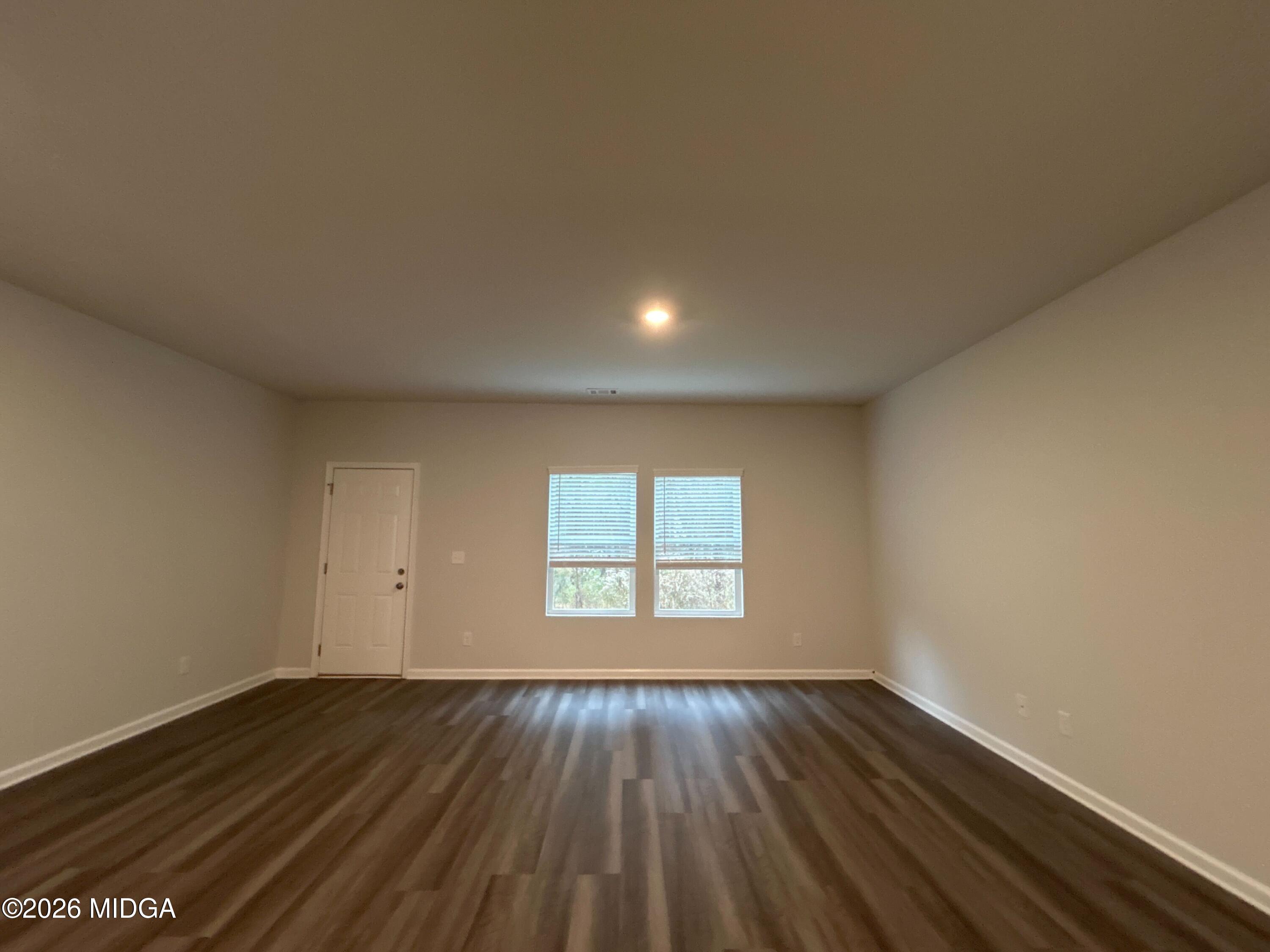 136 Red Oak Trail NW
