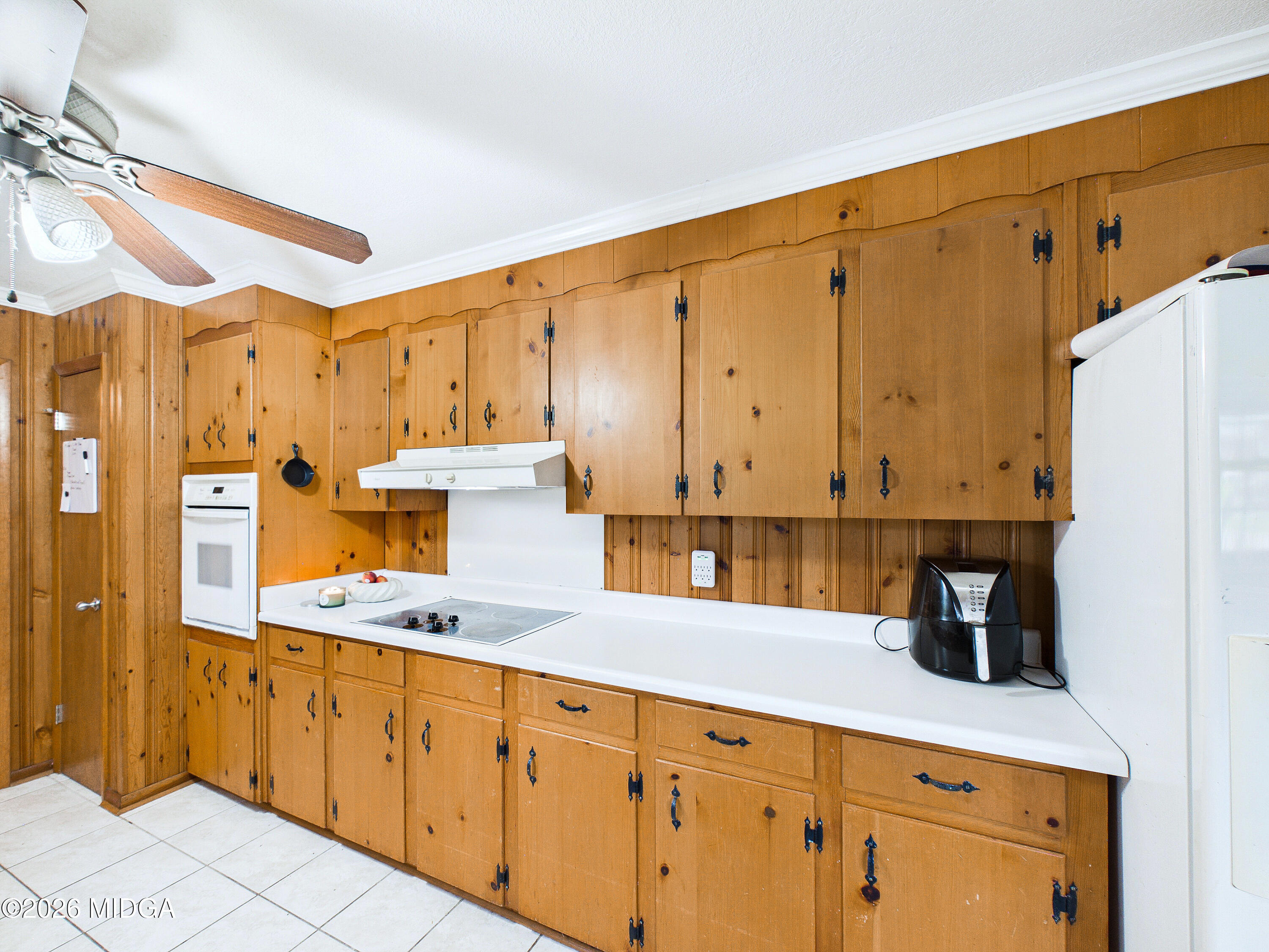 3851 Woodside Drive