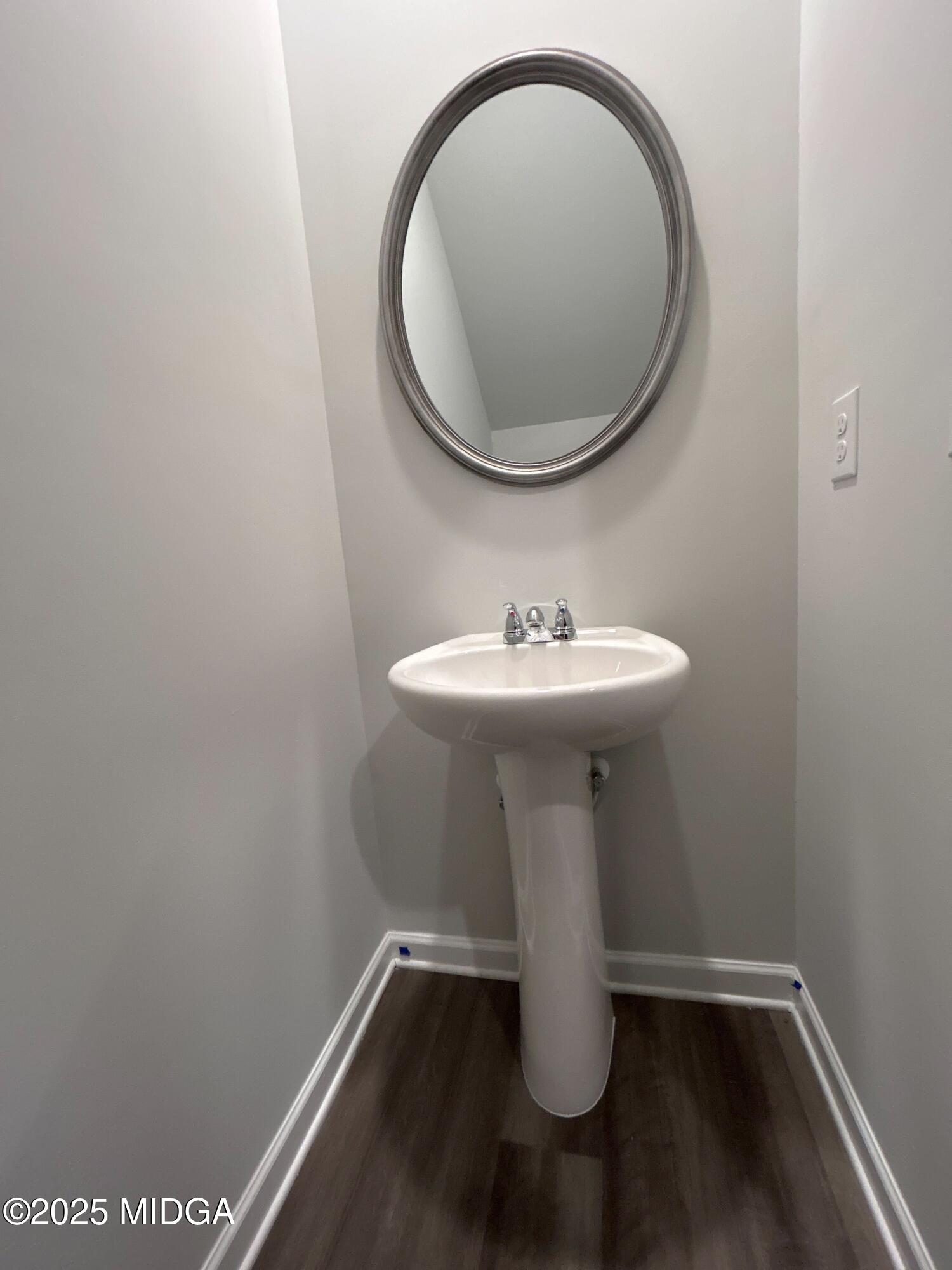 136 Red Oak Trail NW