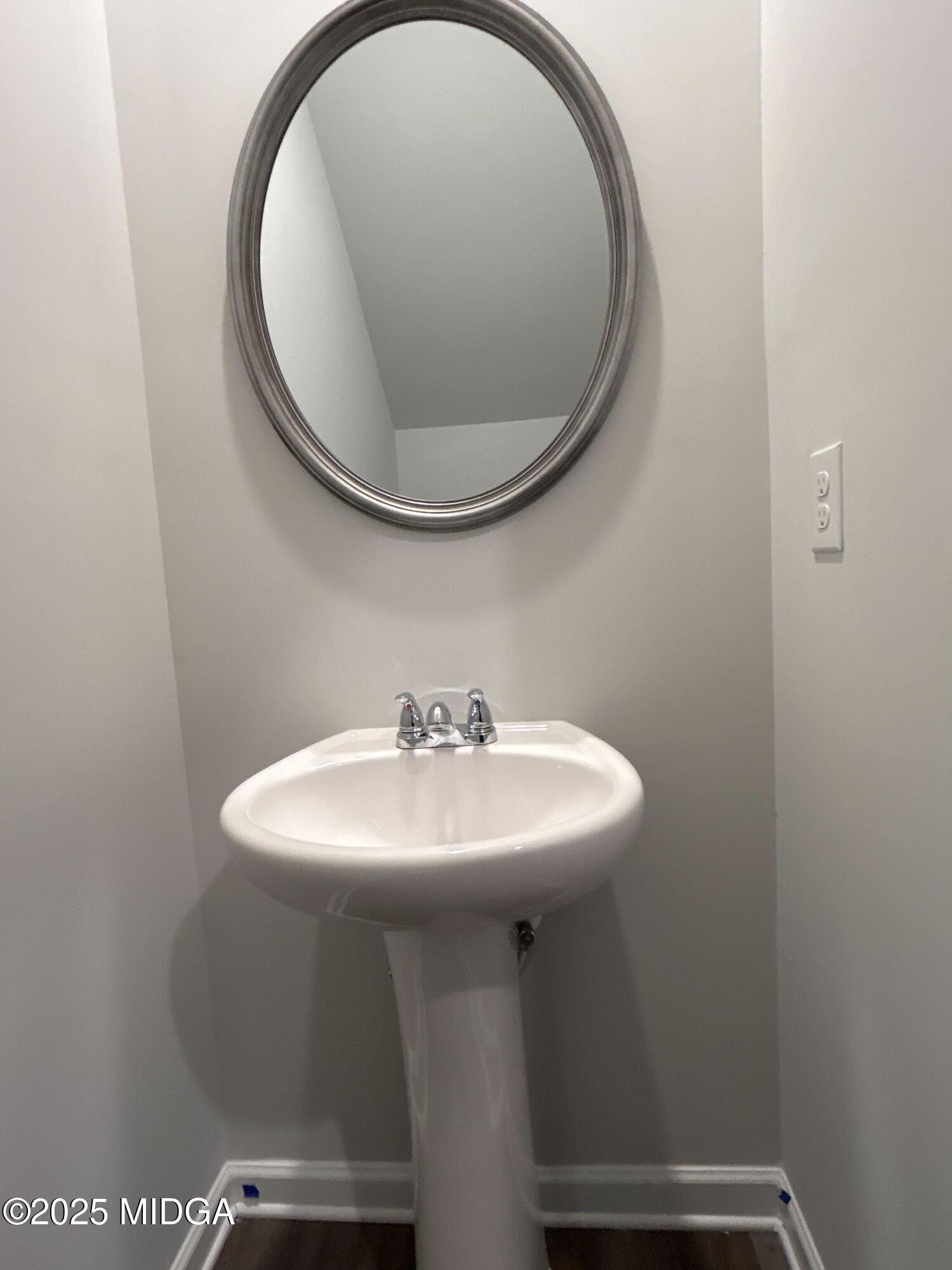 136 Red Oak Trail NW