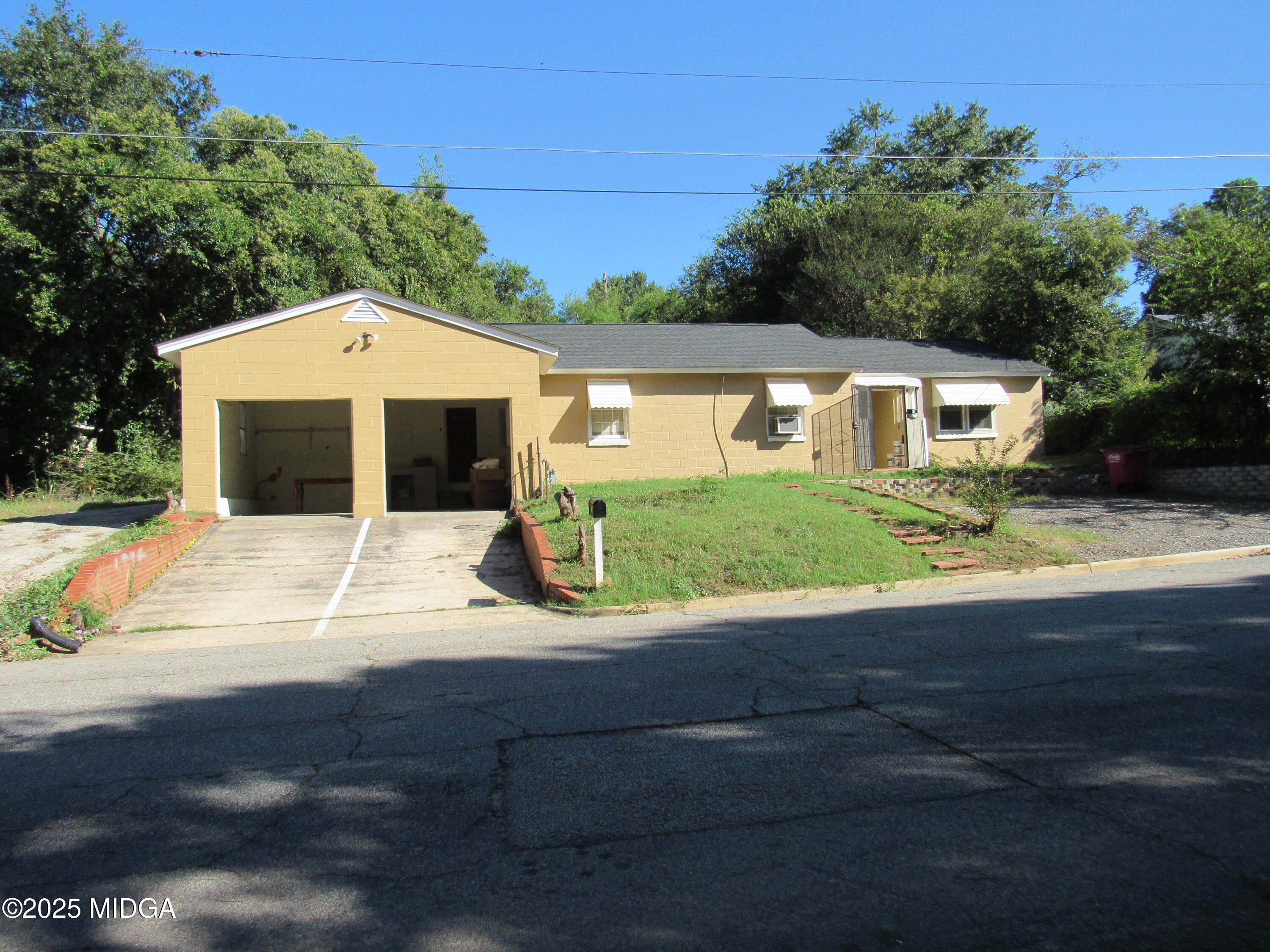 1239 Hillridge Drive