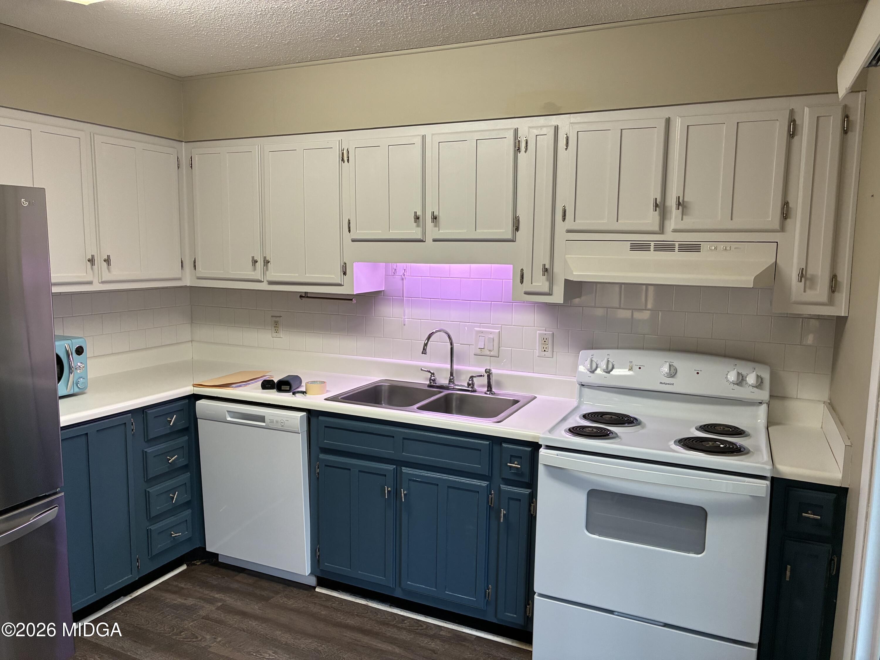 146 Stoneridge Drive