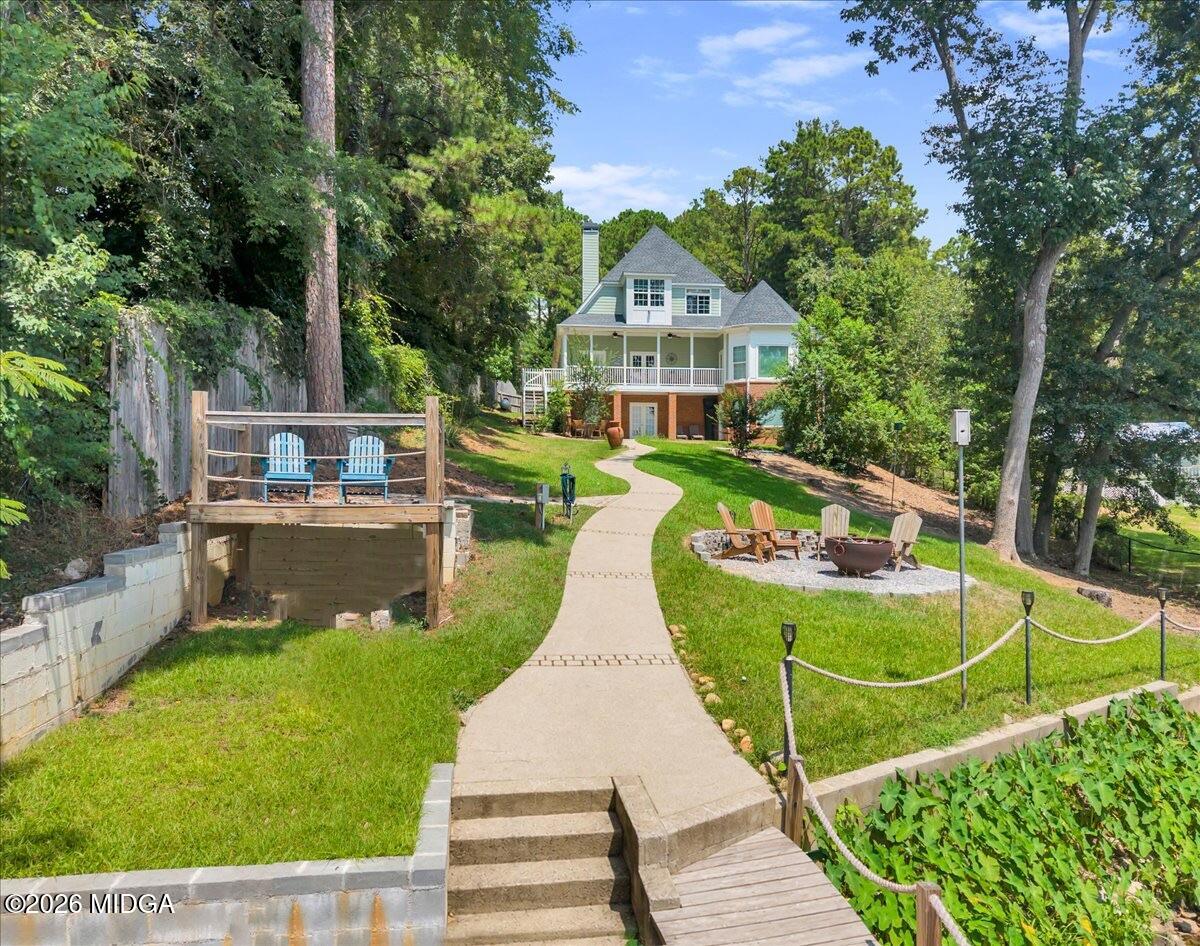 116 Island Drive NE