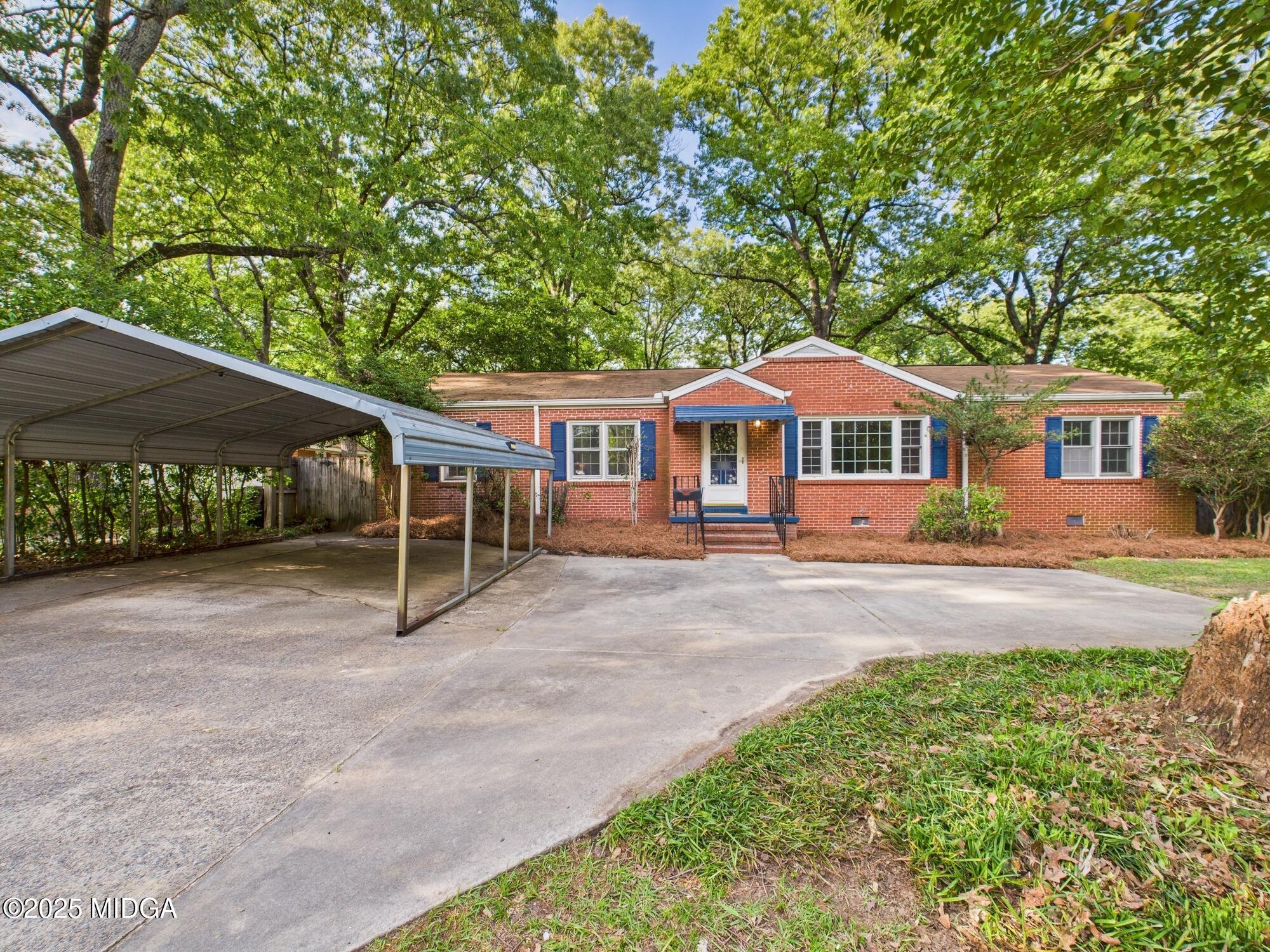 706 Green Street