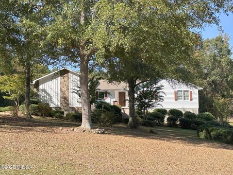 2777 Glen Echo Drive Lizella GA 31052