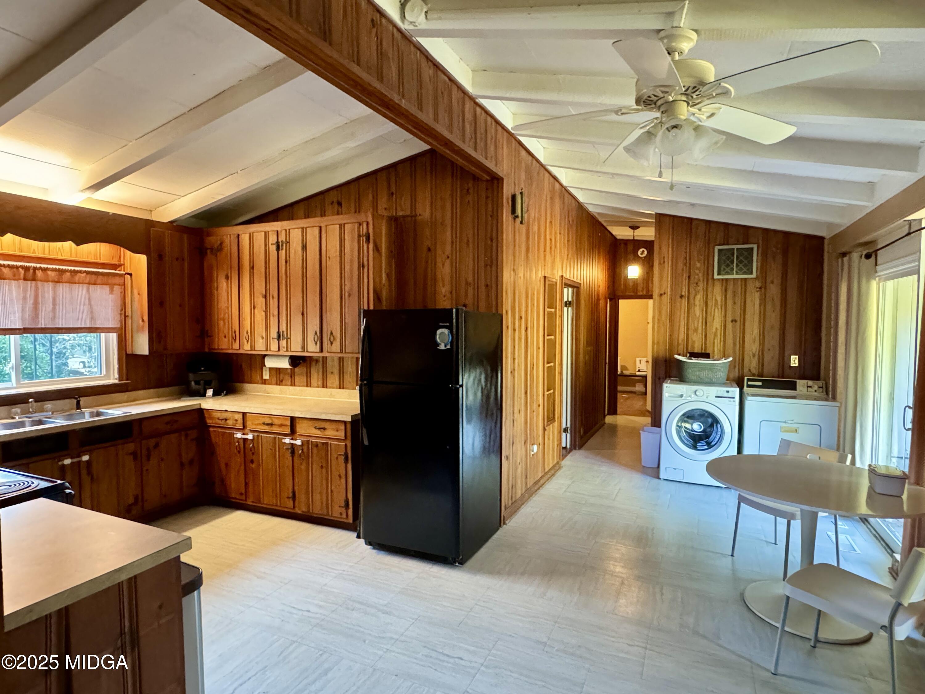 572 Pierce Drive W