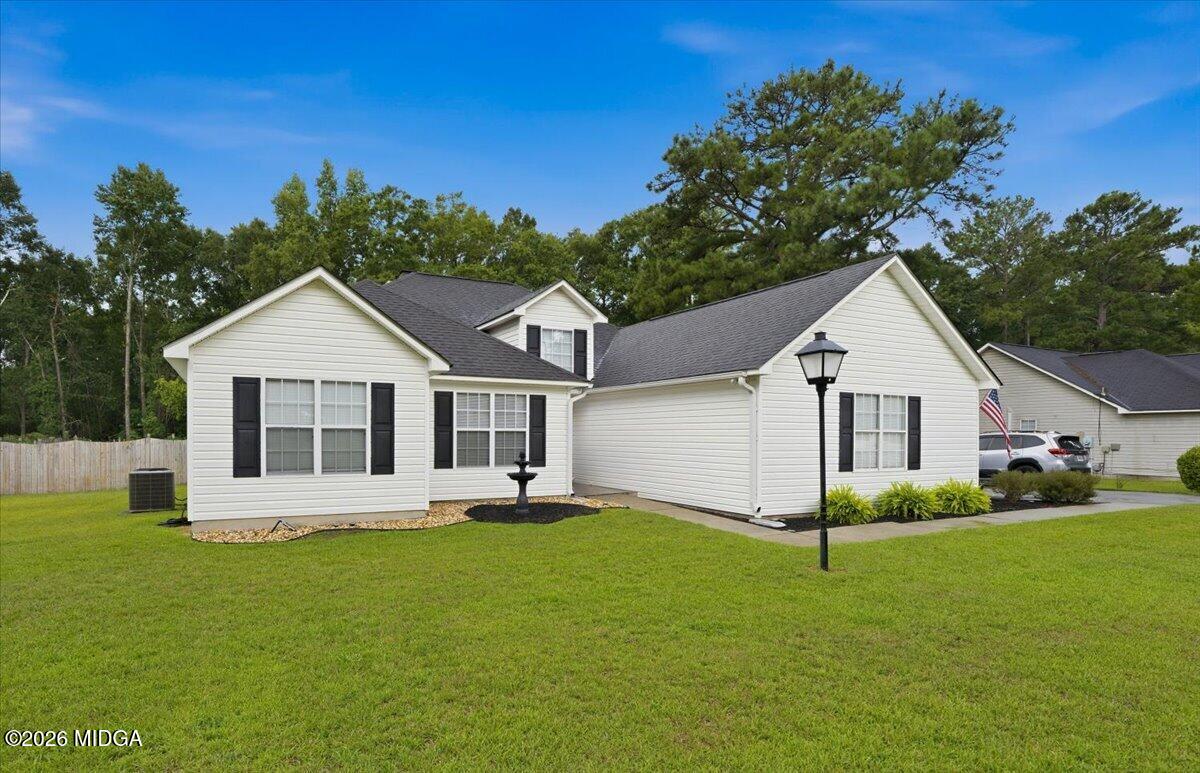 218 Willow Oak Way