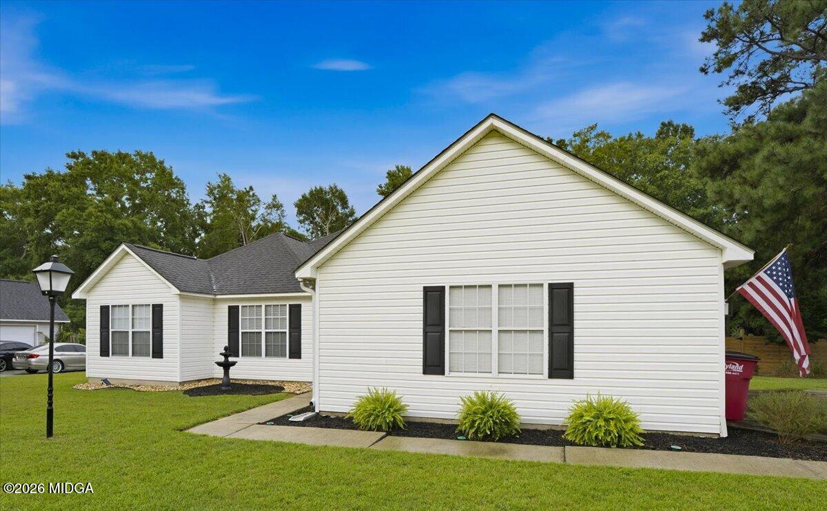 218 Willow Oak Way