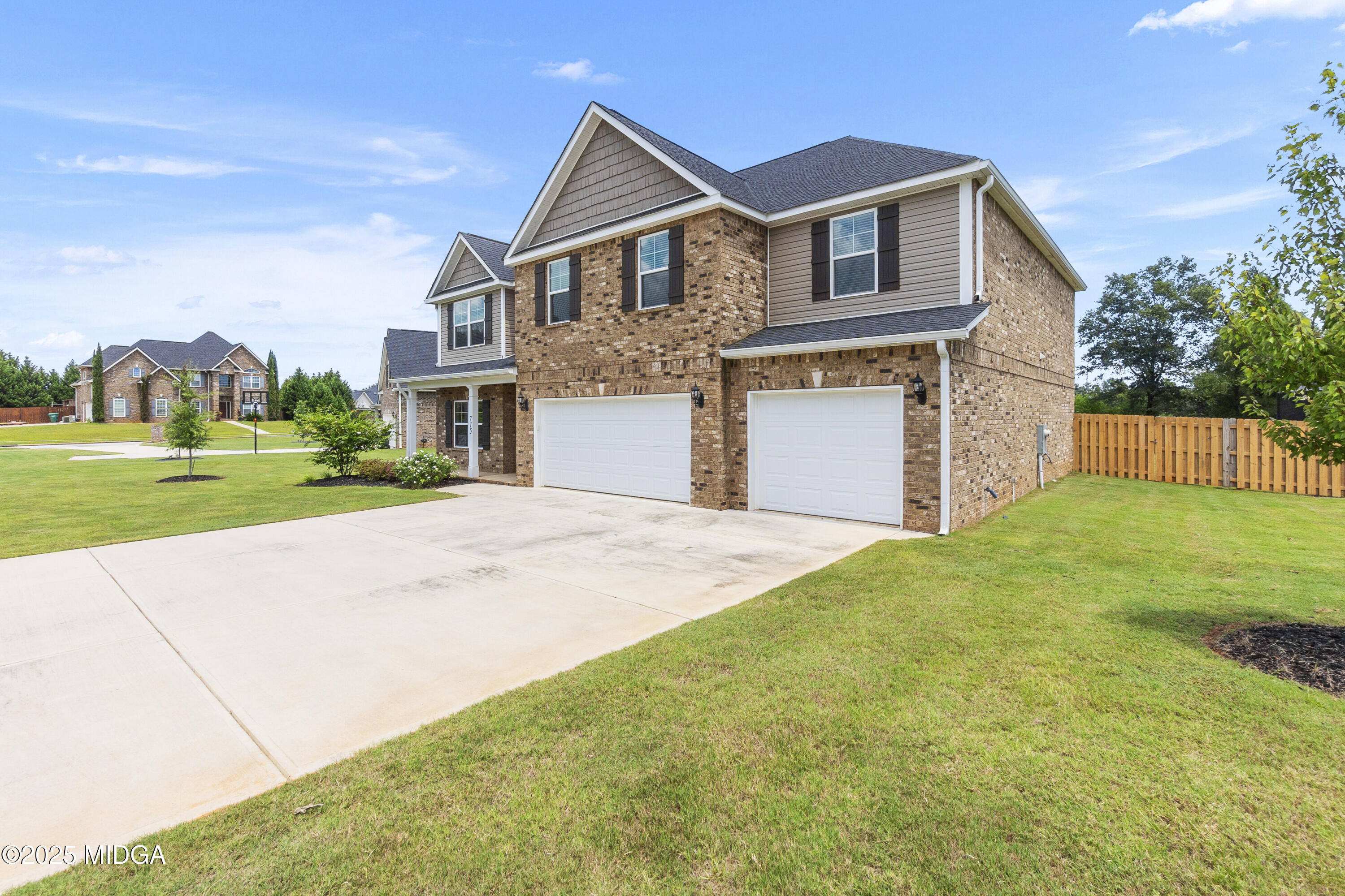 715 Foxborough Lane