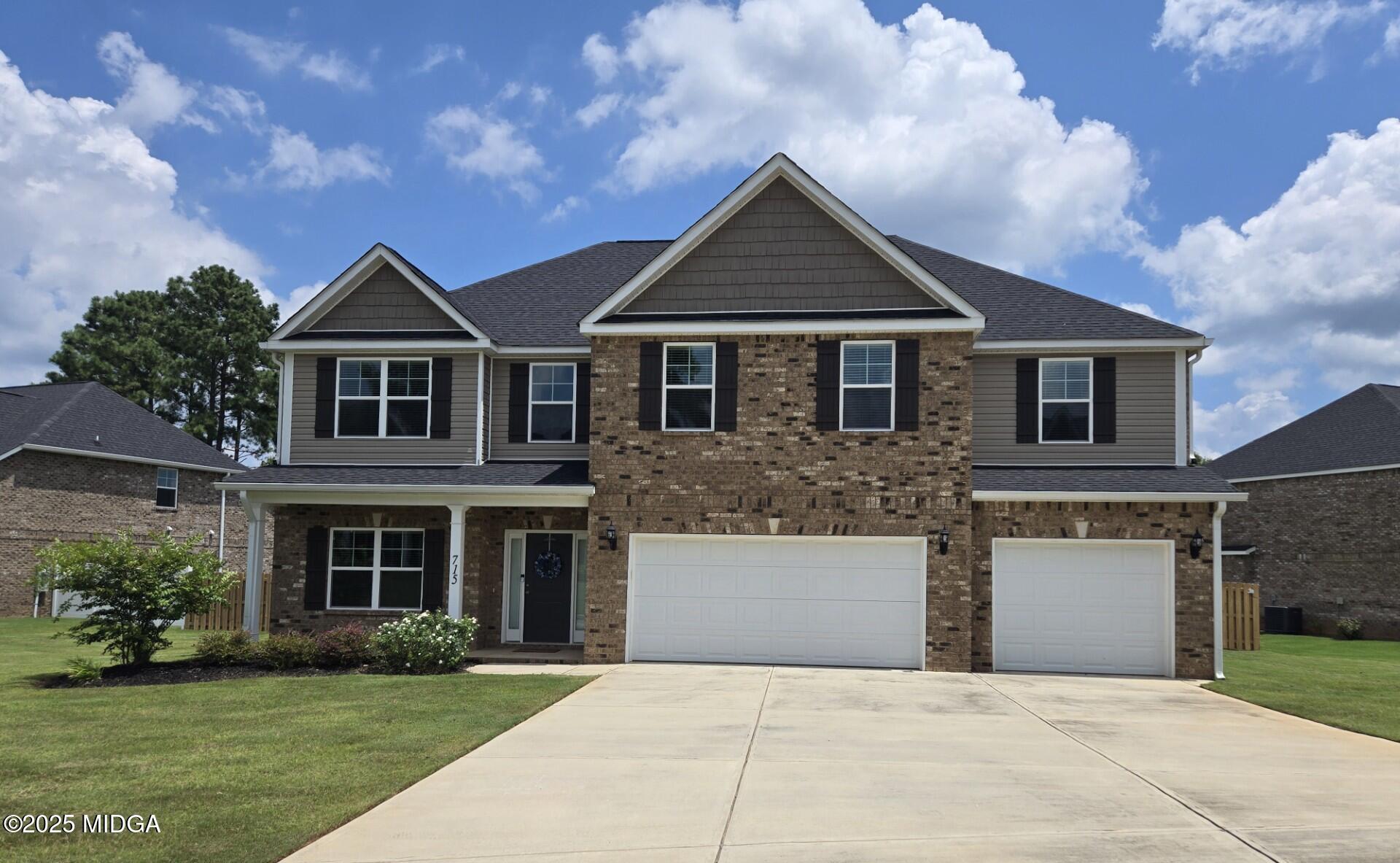 715 Foxborough Lane