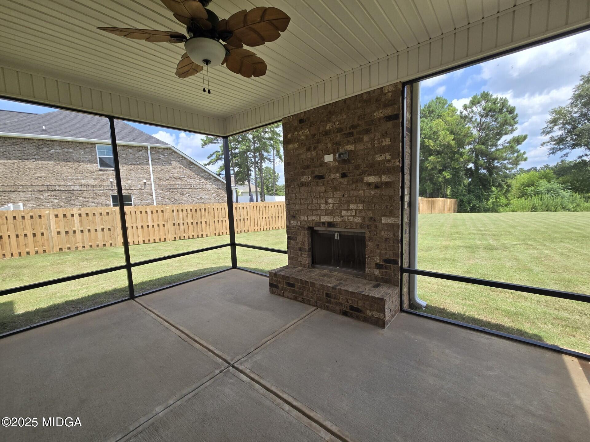 715 Foxborough Lane