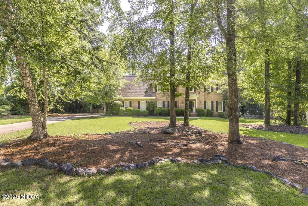 108 Clarendon Court
