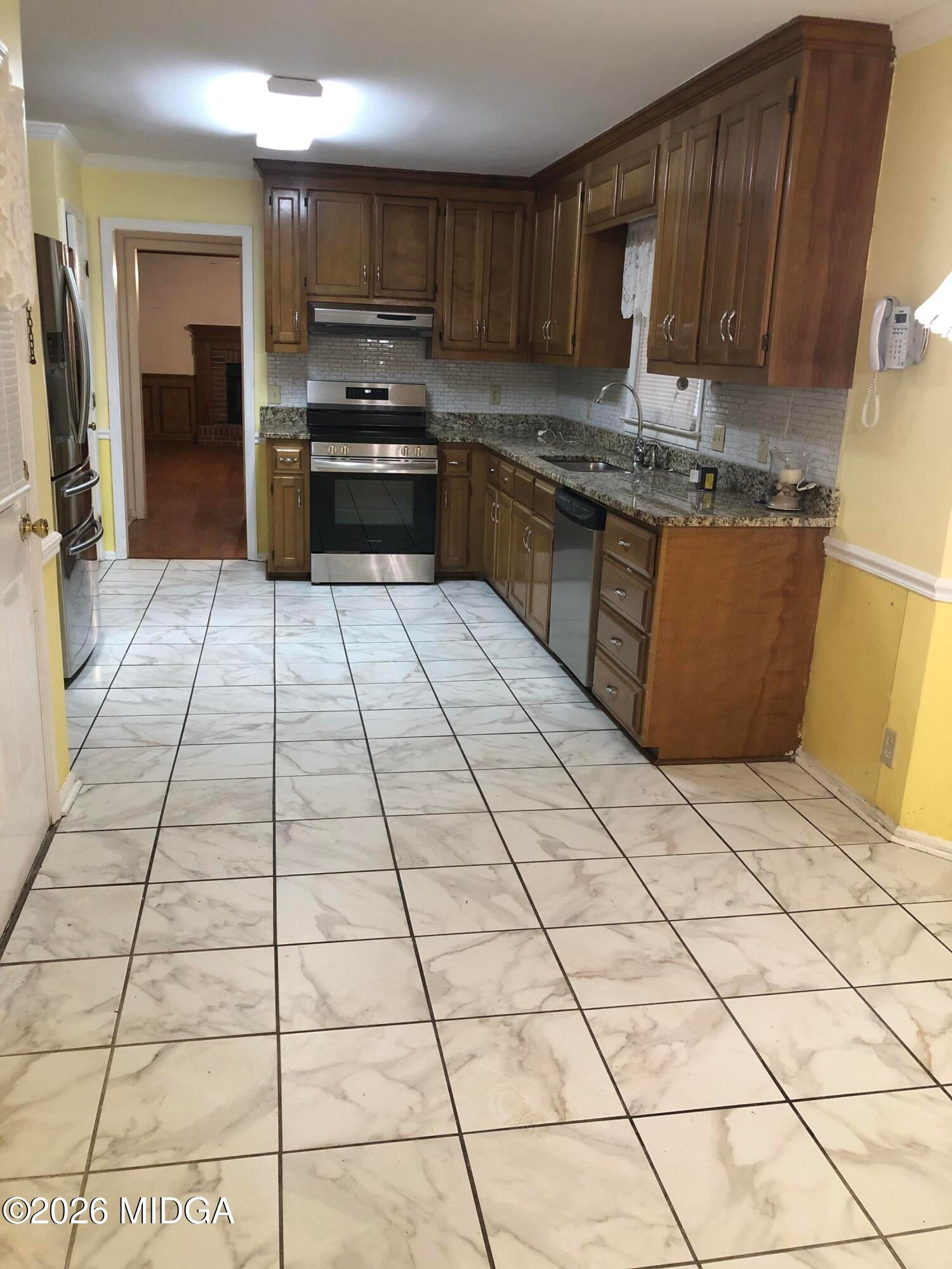 206 Rivoli Oaks Drive